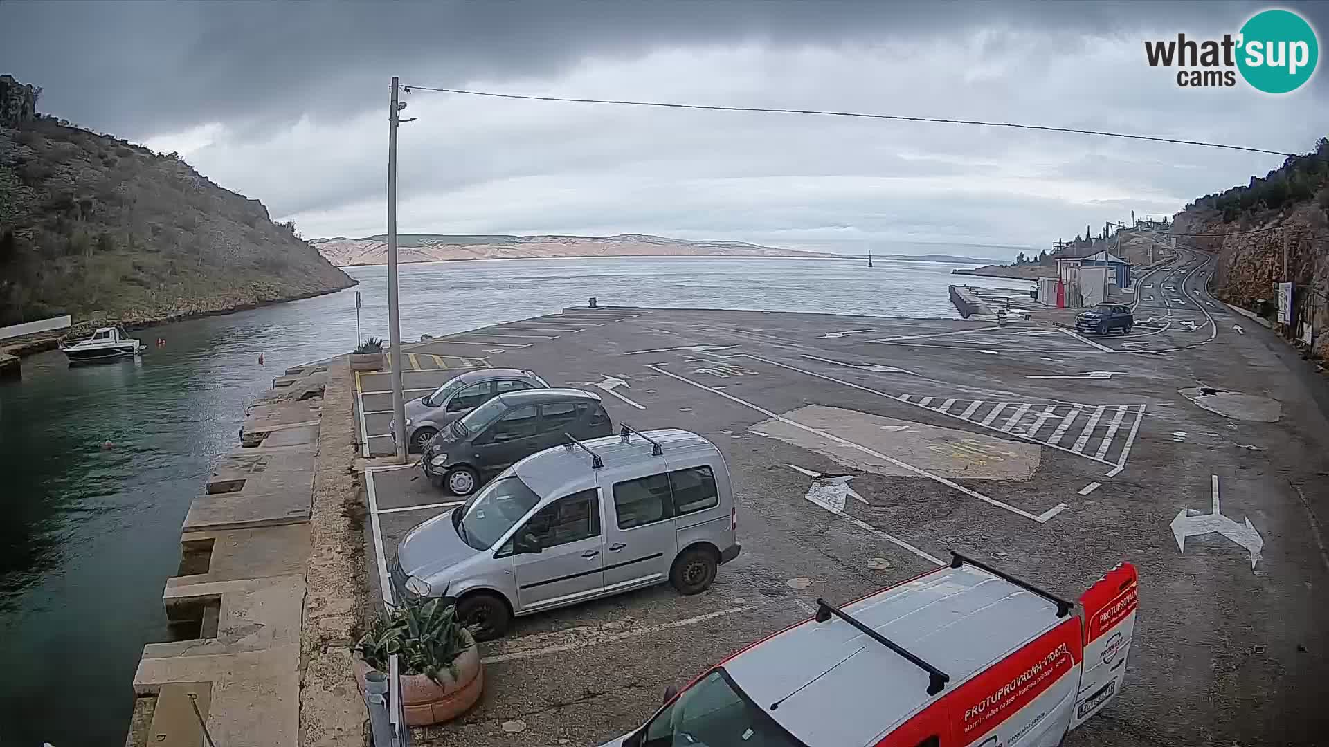 Webcam Prizna ferry port to Pag island