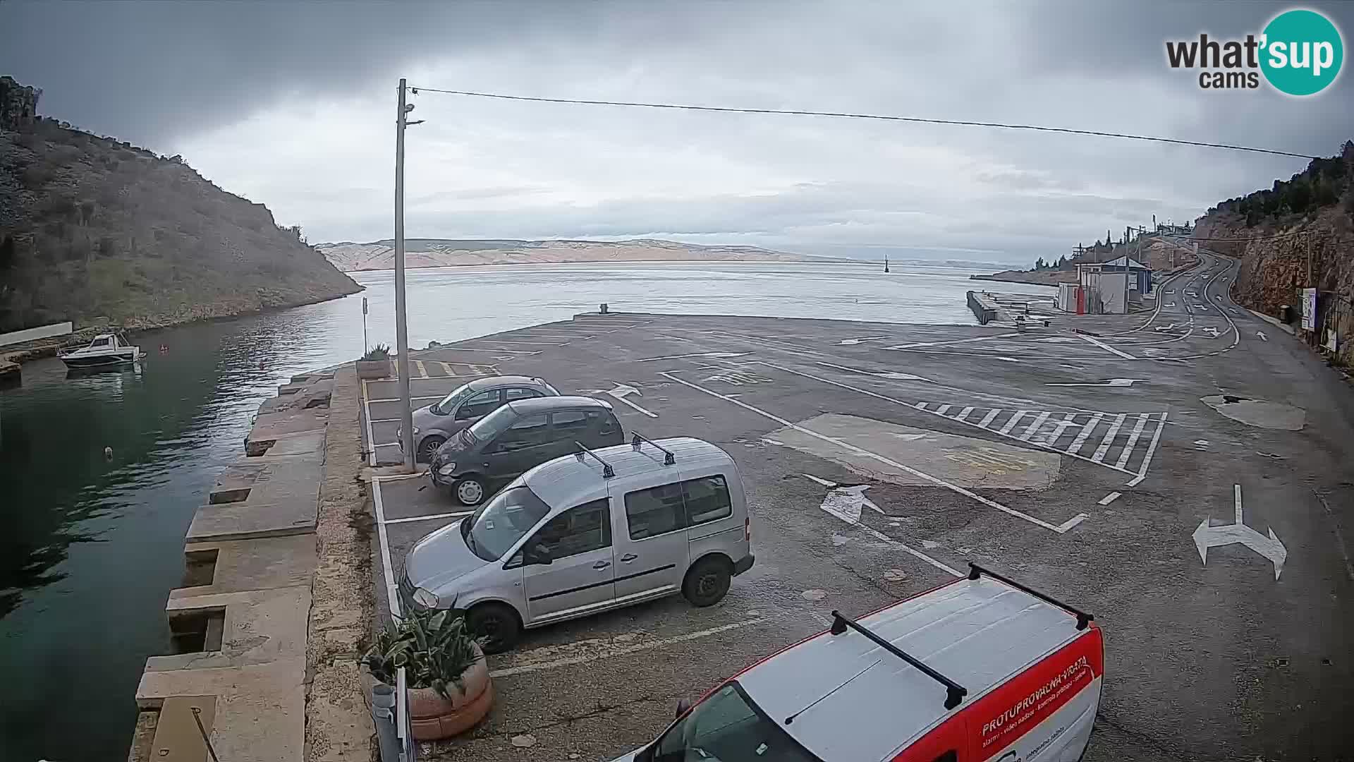 Webcam Prizna ferry port to Pag island
