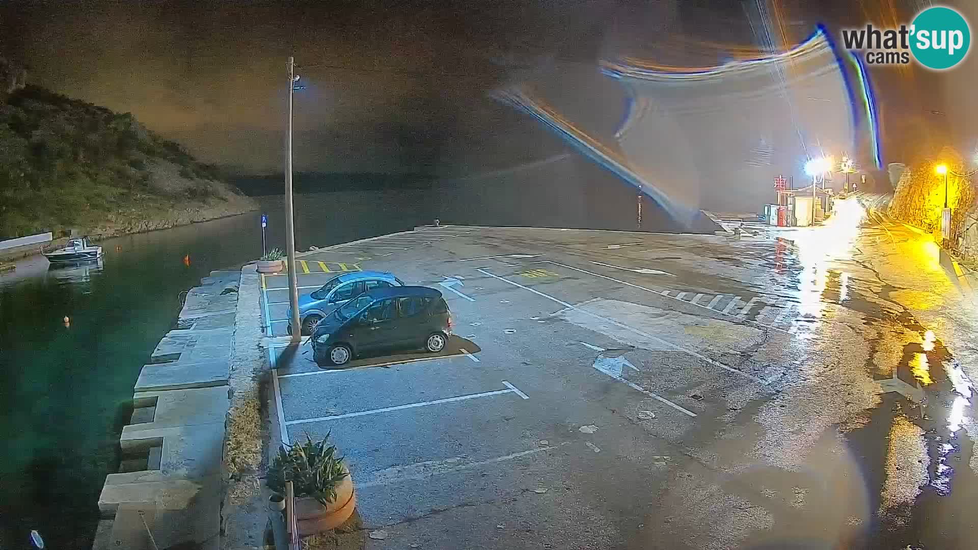 Webcam del puerto de ferris de Prizna – hacia la isla de Pag