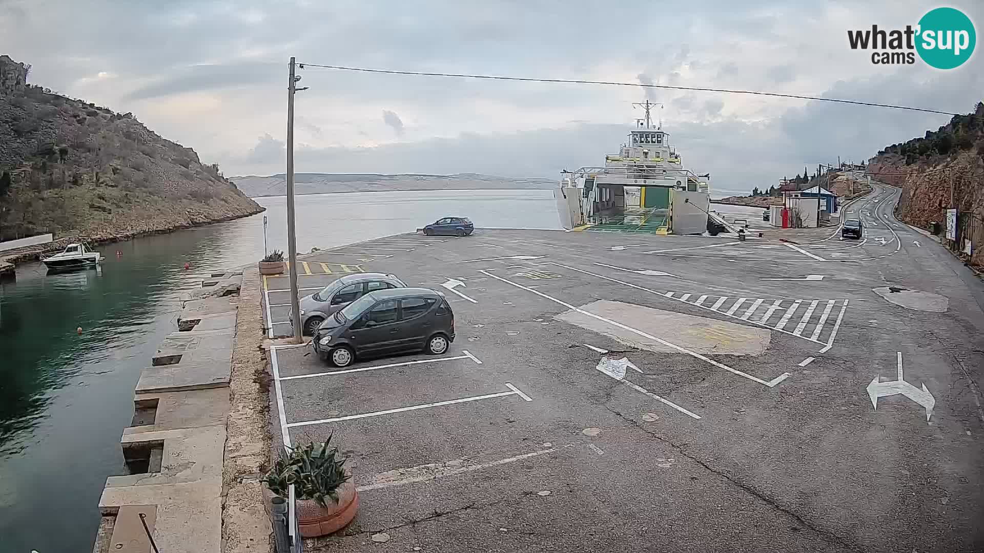 Webcam Prizna ferry port to Pag island