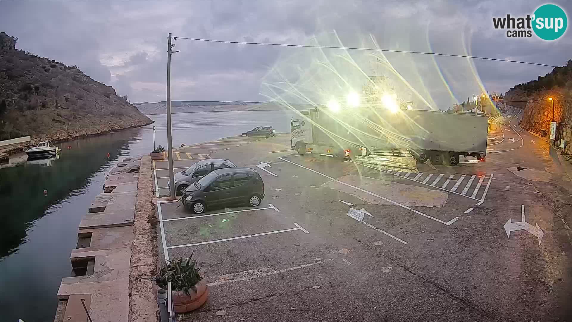 Webcam Prizna ferry port to Pag island
