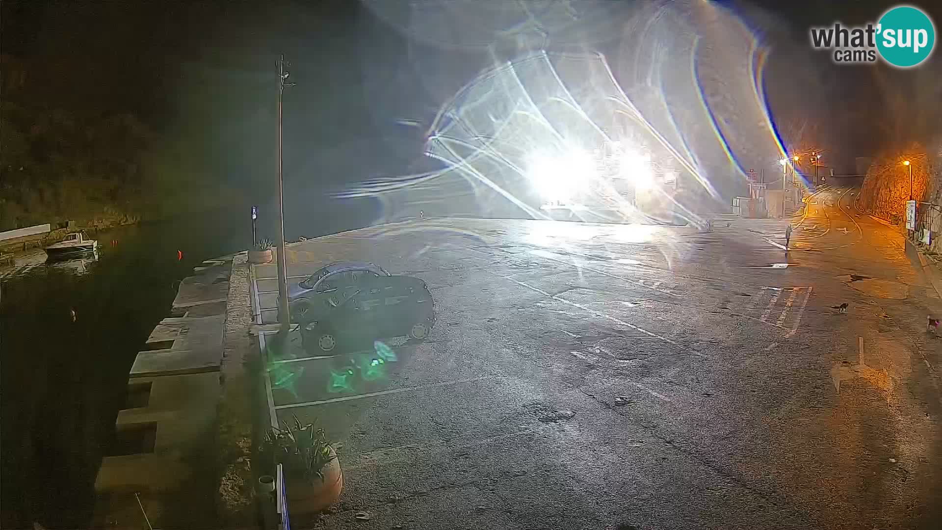 Webcam del puerto de ferris de Prizna – hacia la isla de Pag