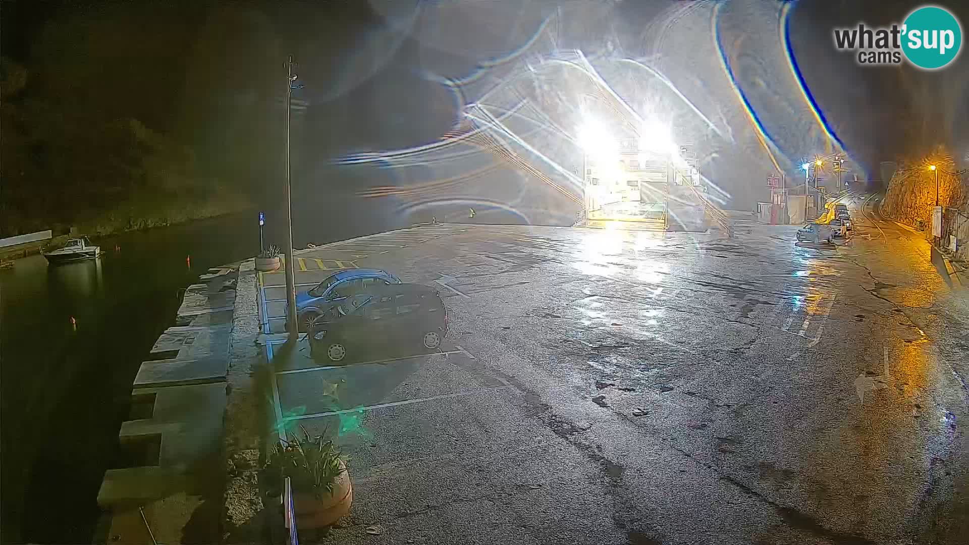 Webcam Prizna ferry port to Pag island