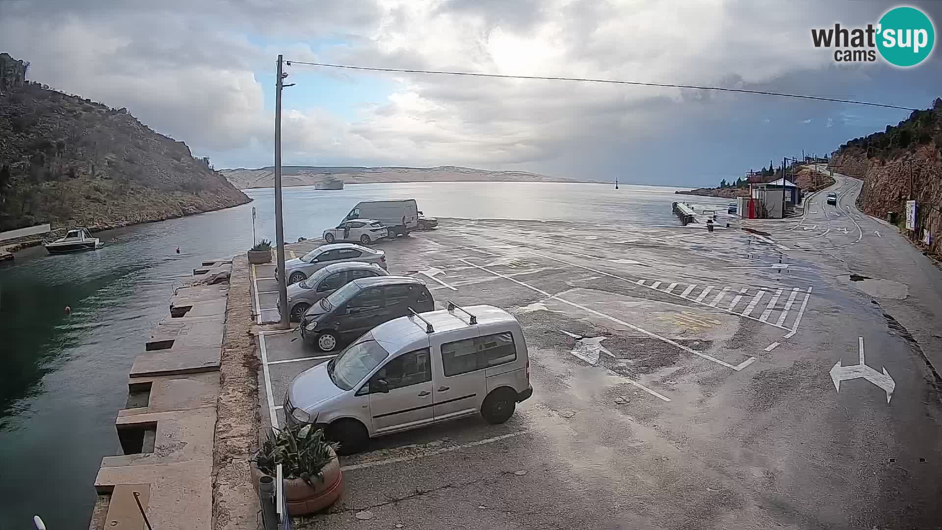 Webcam Prizna ferry port to Pag island