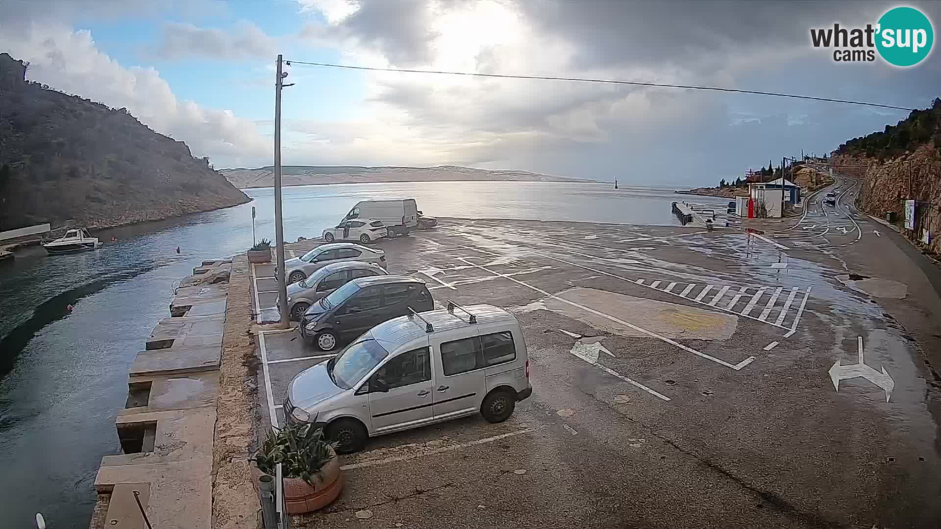 Webcam Prizna ferry port to Pag island