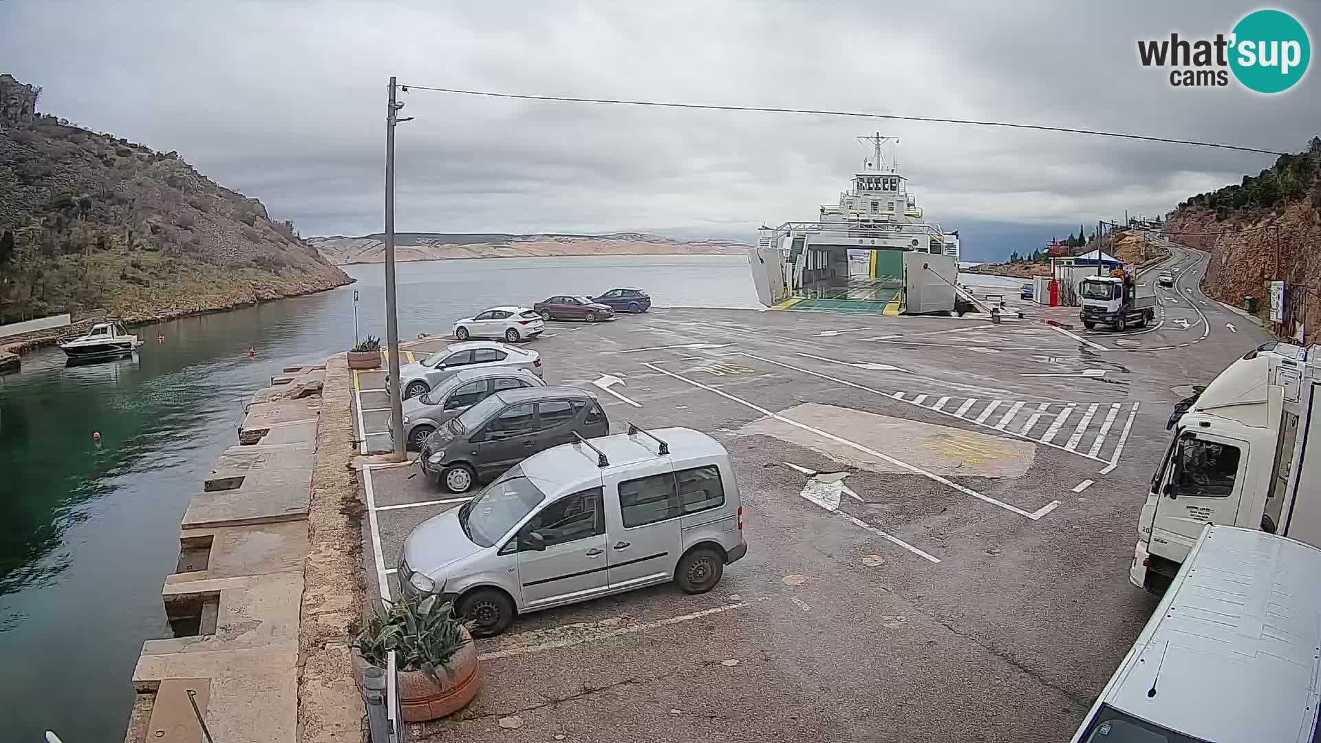 Webcam Prizna ferry port to Pag island