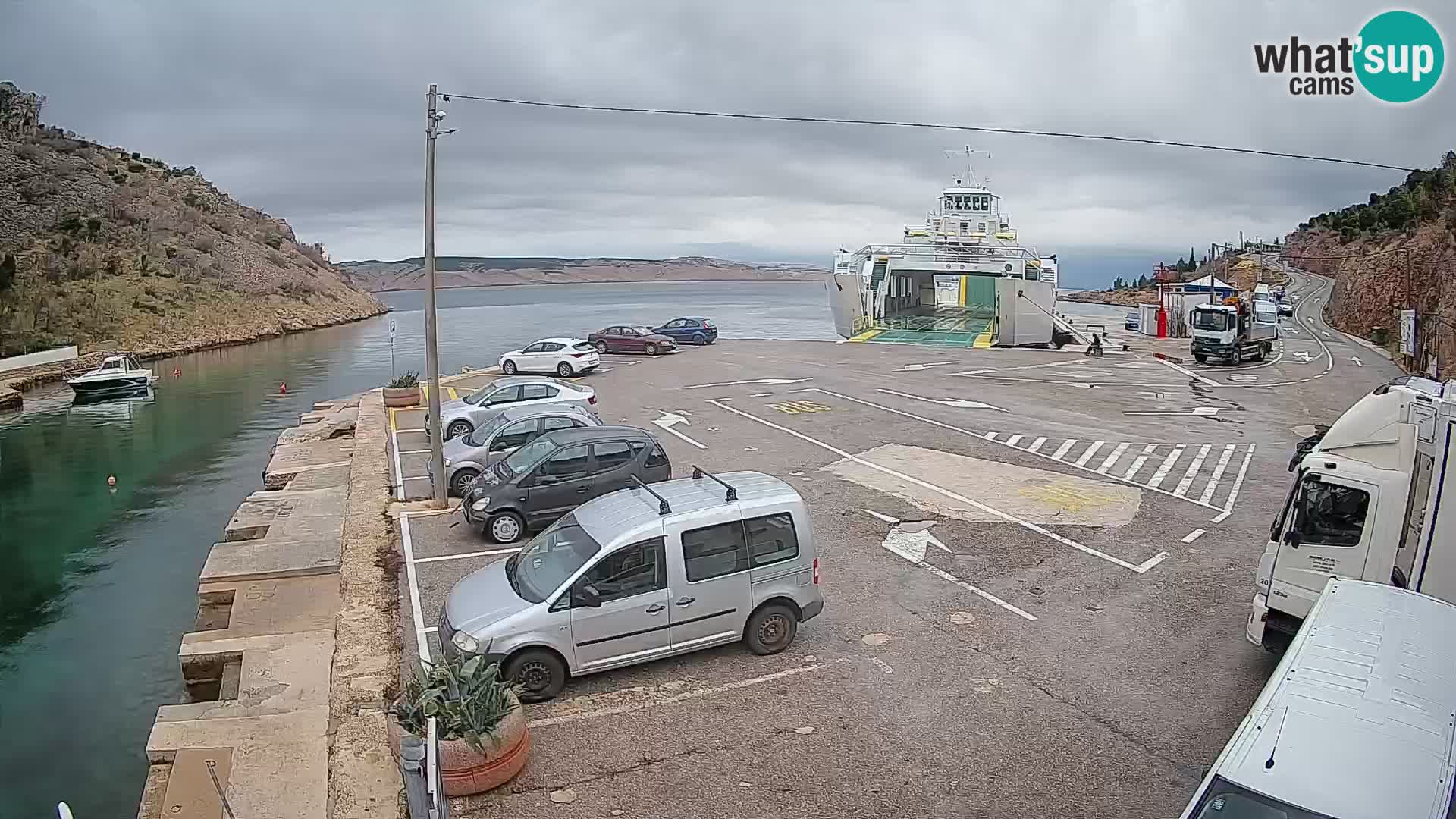 Webcam Prizna ferry port to Pag island
