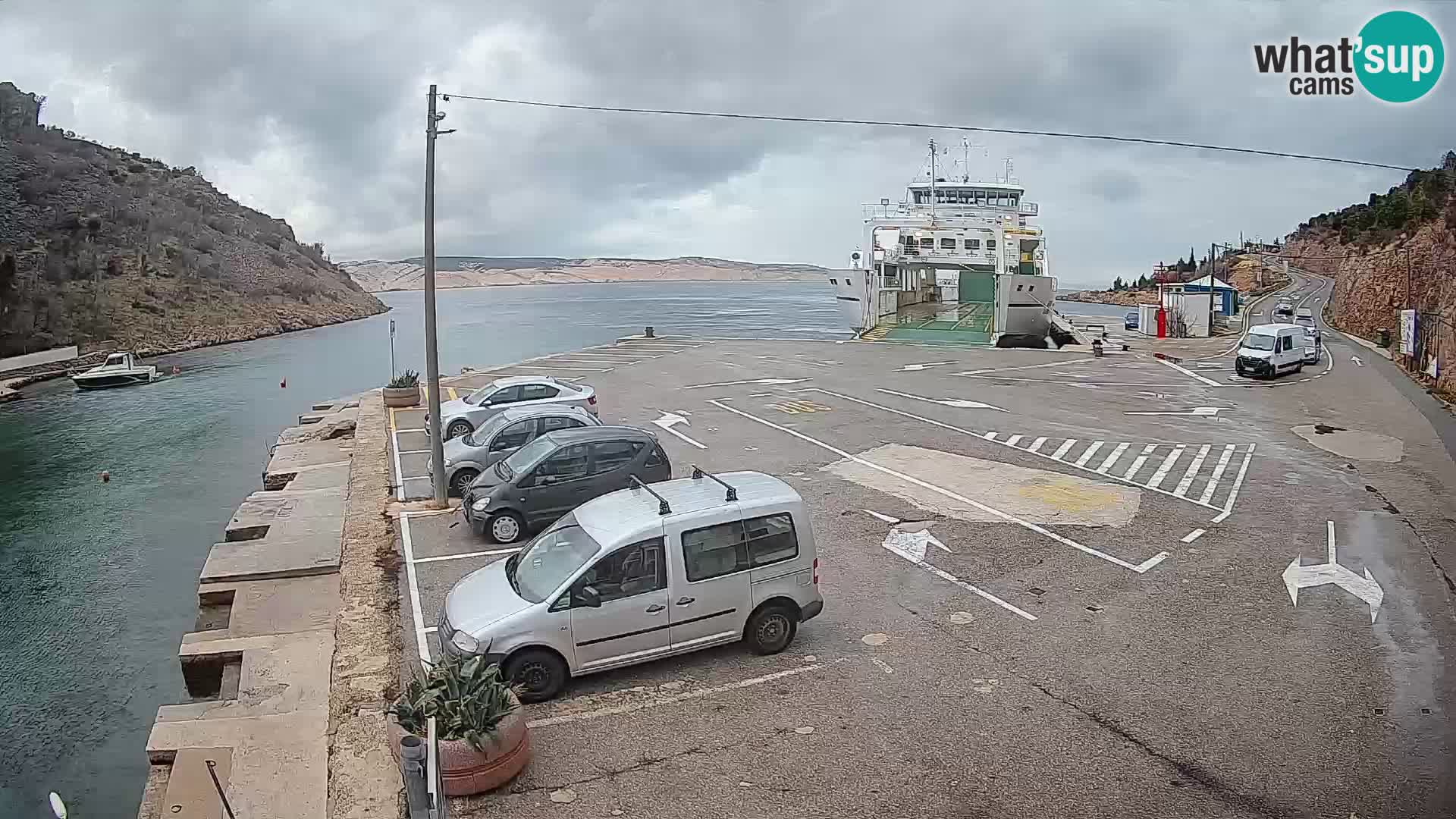Webcam Prizna ferry port to Pag island