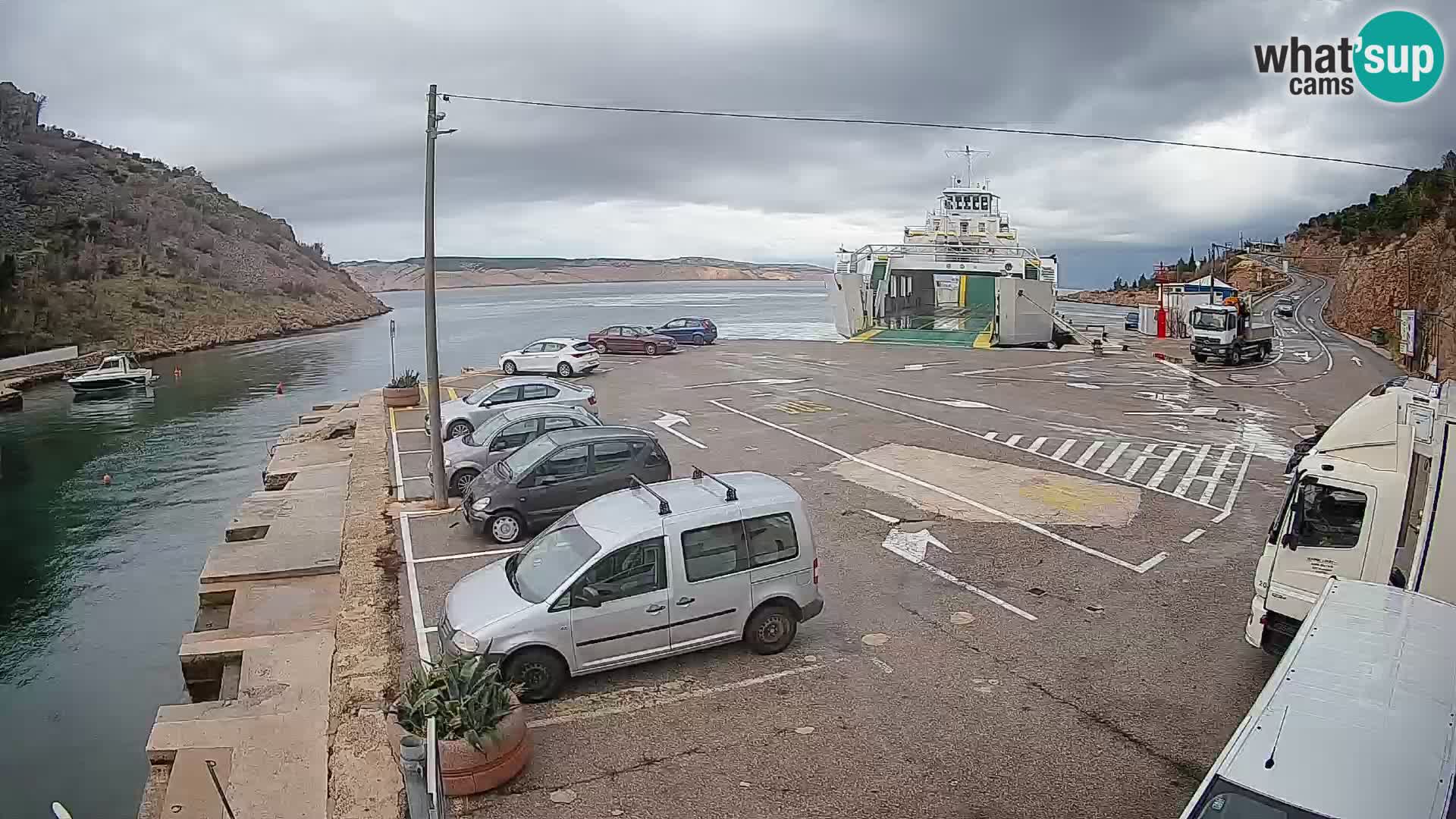 Webcam Prizna ferry port to Pag island