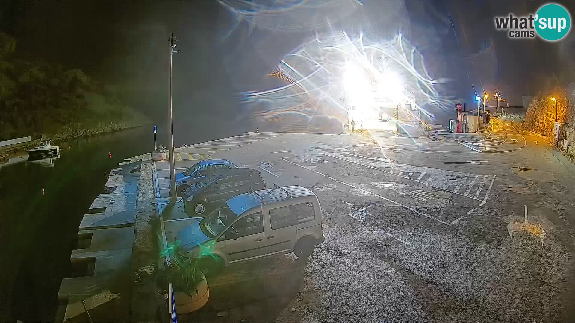 Webcam port de ferry de Prizna – vers l’île de Pag