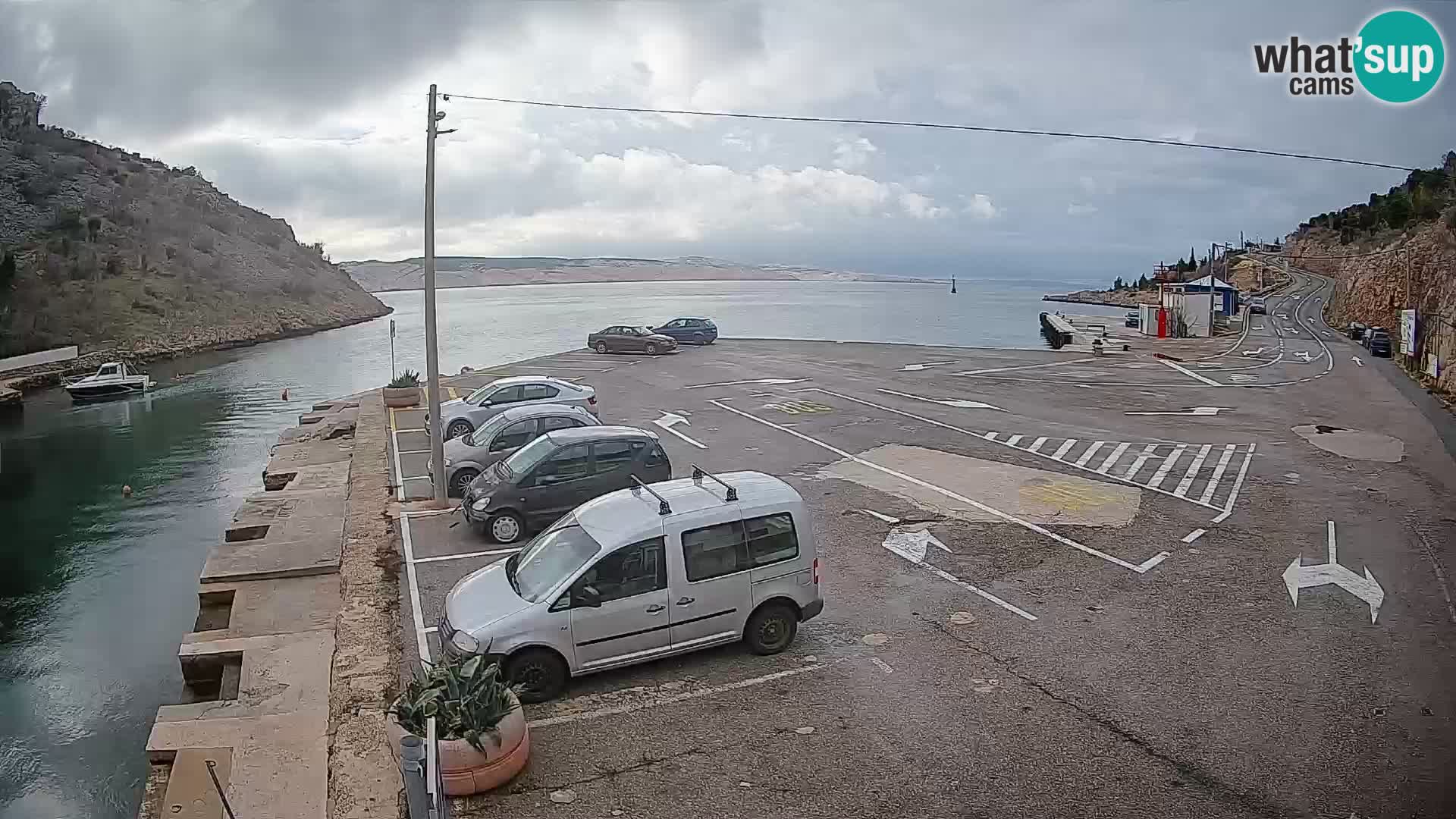 Webcam Prizna ferry port to Pag island