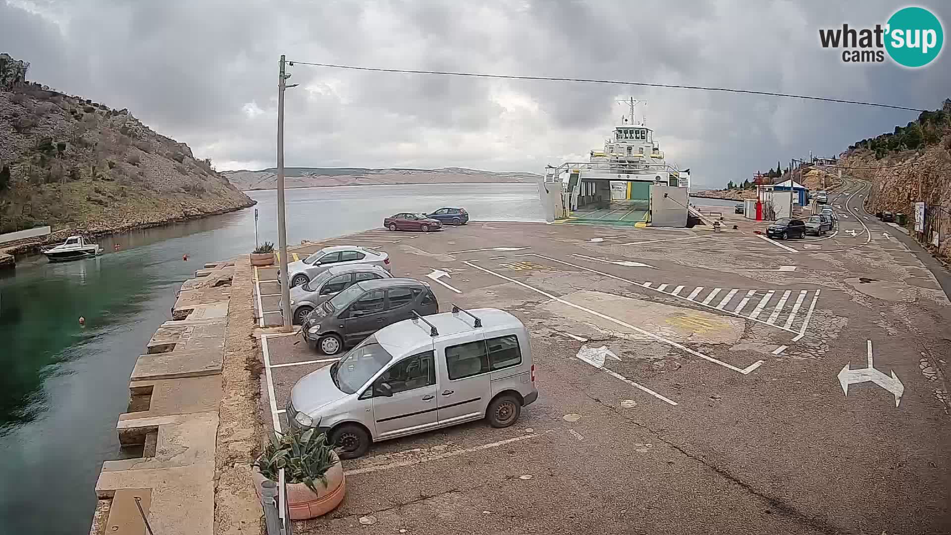 Webcam Prizna ferry port to Pag island