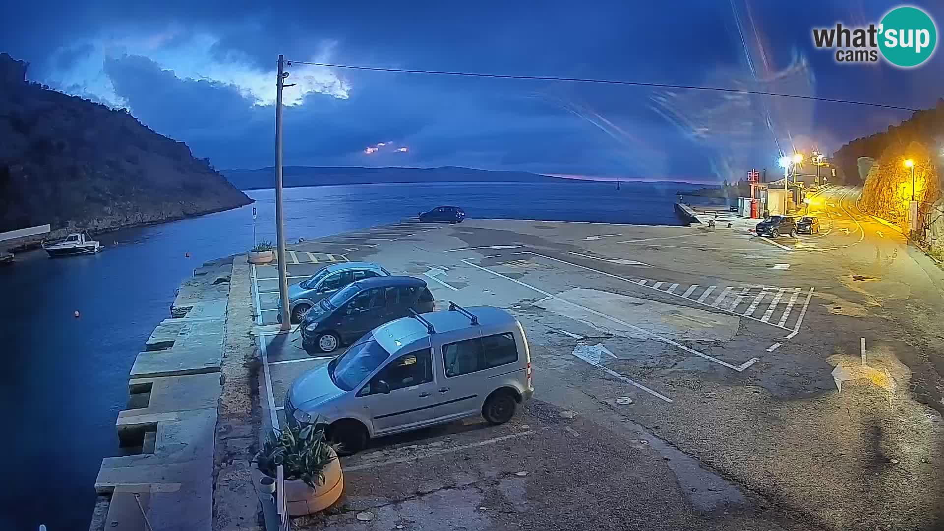 Webcam port de ferry de Prizna – vers l’île de Pag