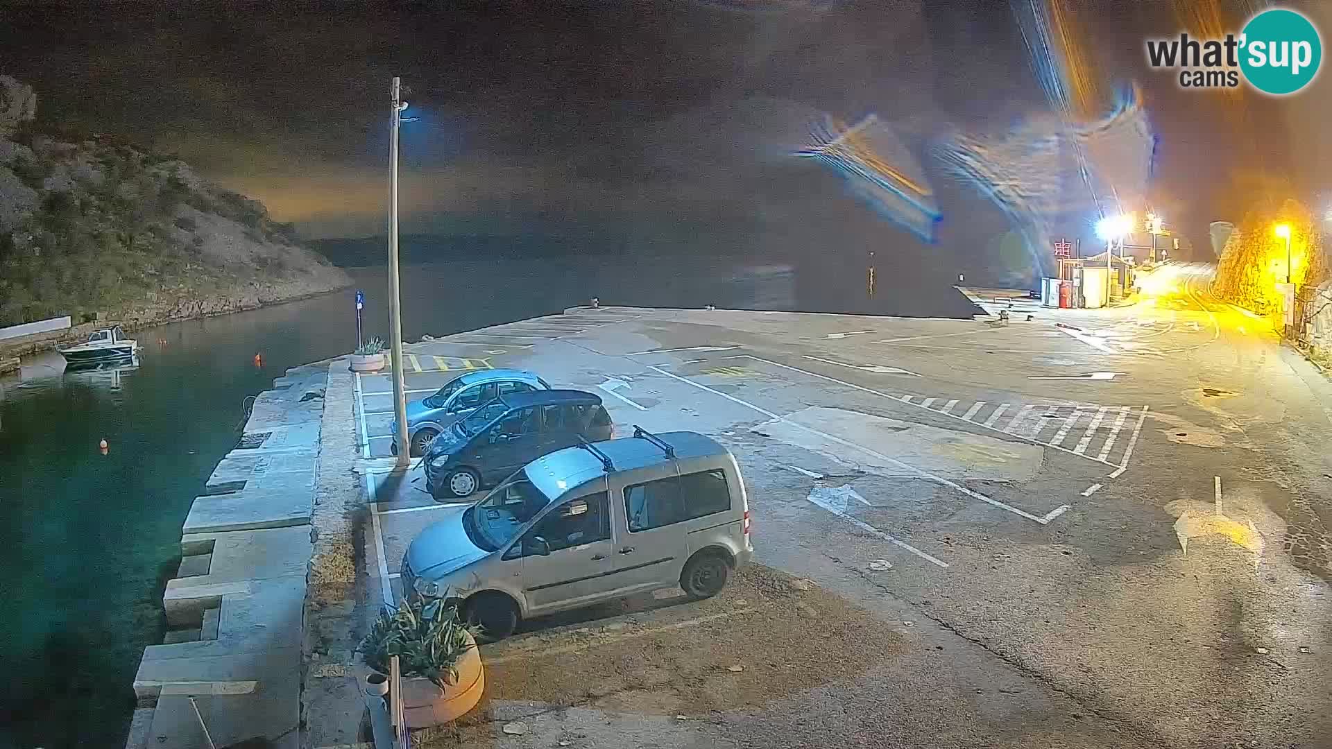 Webcam port de ferry de Prizna – vers l’île de Pag