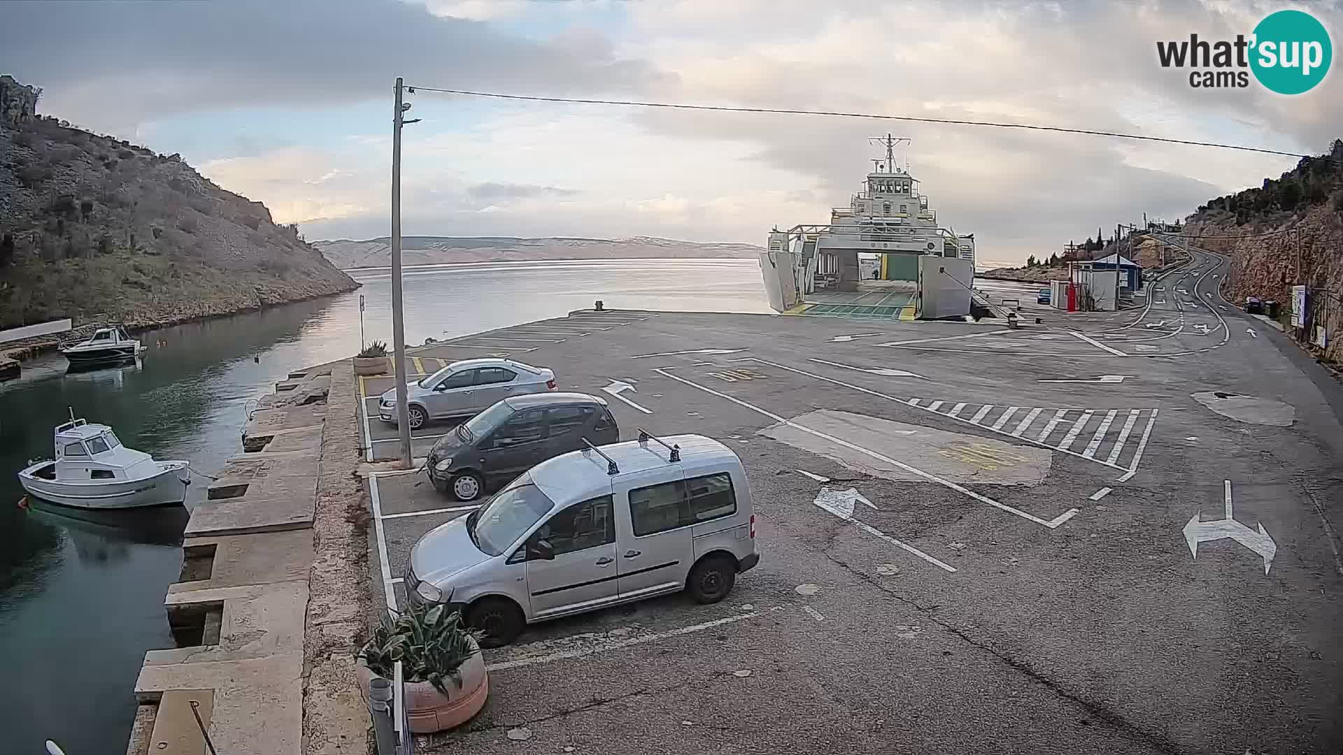 Webcam Prizna ferry port to Pag island