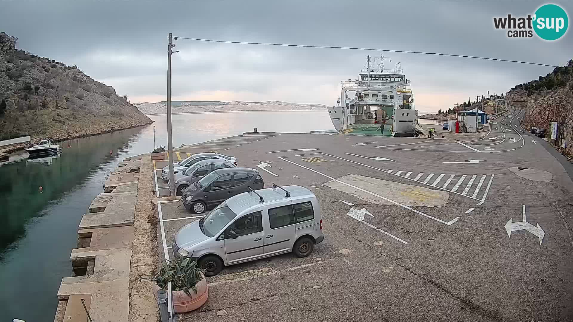 Webcam Prizna ferry port to Pag island