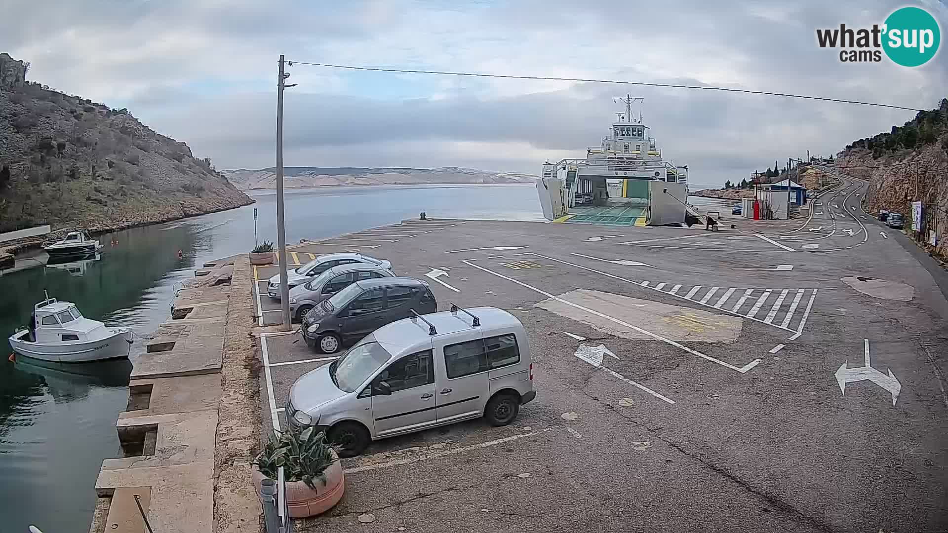 Webcam port de ferry de Prizna – vers l’île de Pag