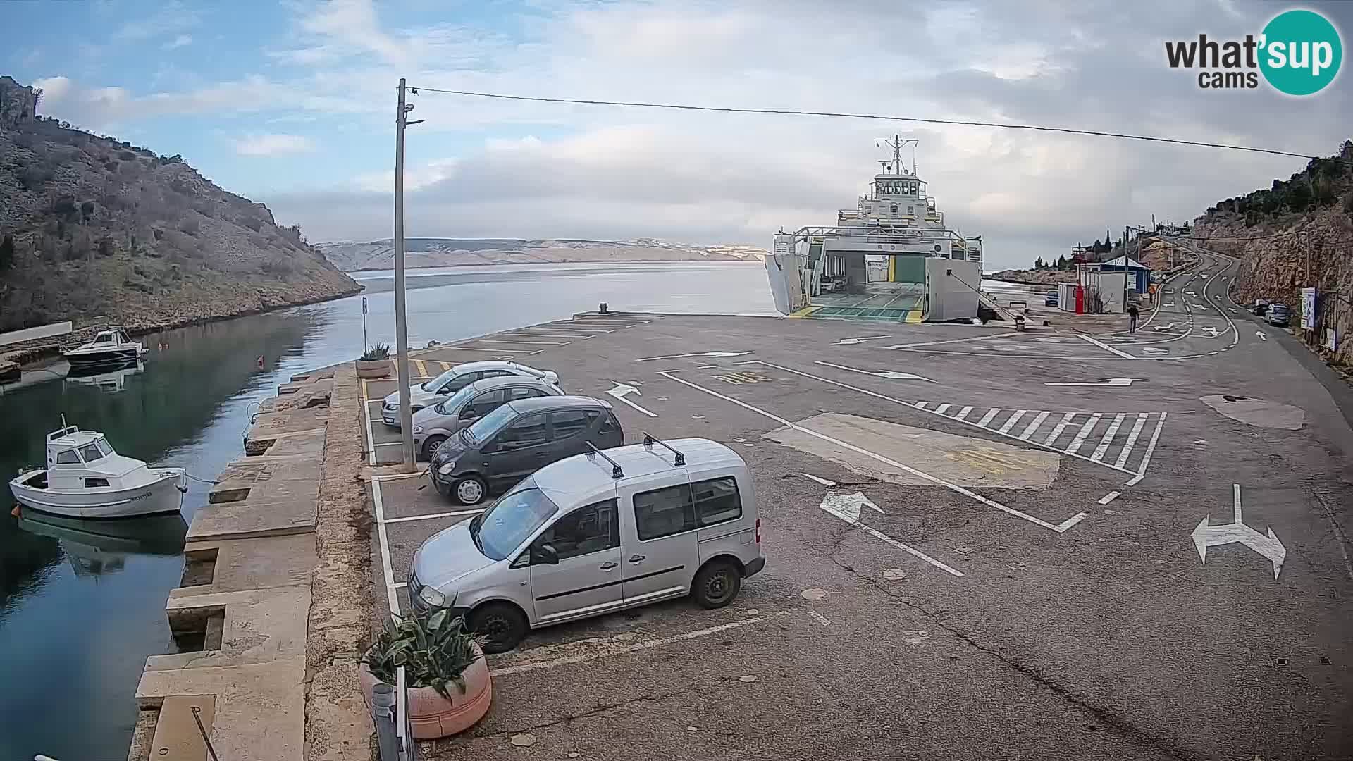Webcam Prizna ferry port to Pag island