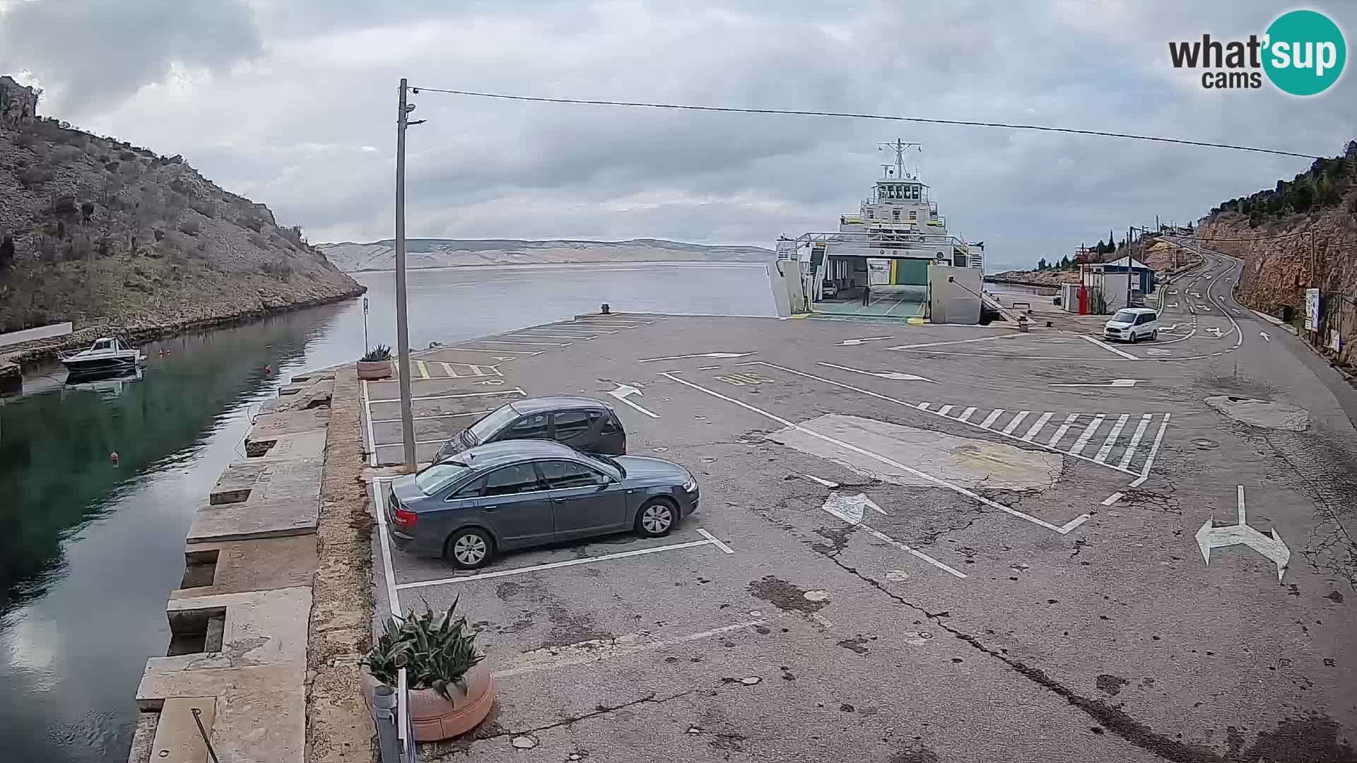 Webcam Prizna ferry port to Pag island