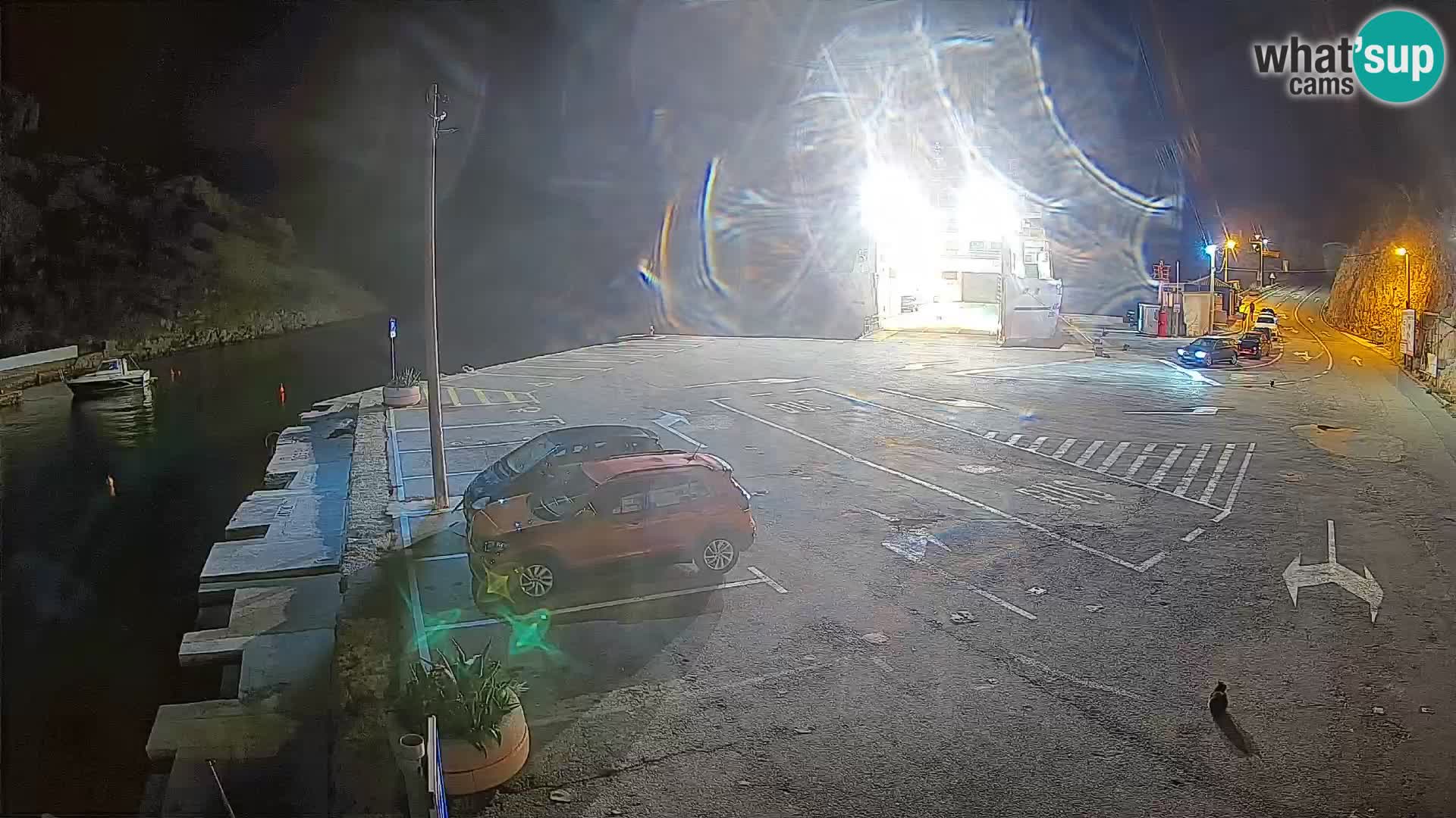 Web kamera trajektna luka Prizna – prema otoku Pag