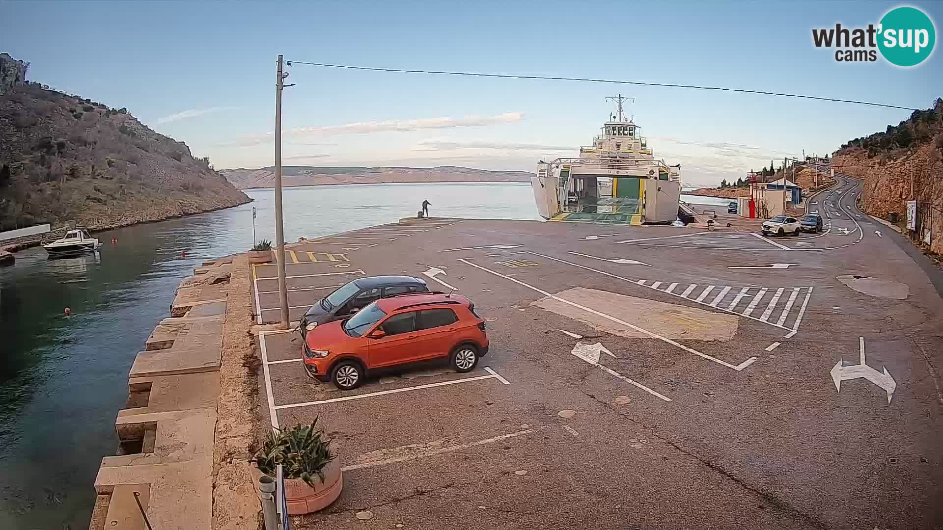 Webcam port de ferry de Prizna – vers l’île de Pag
