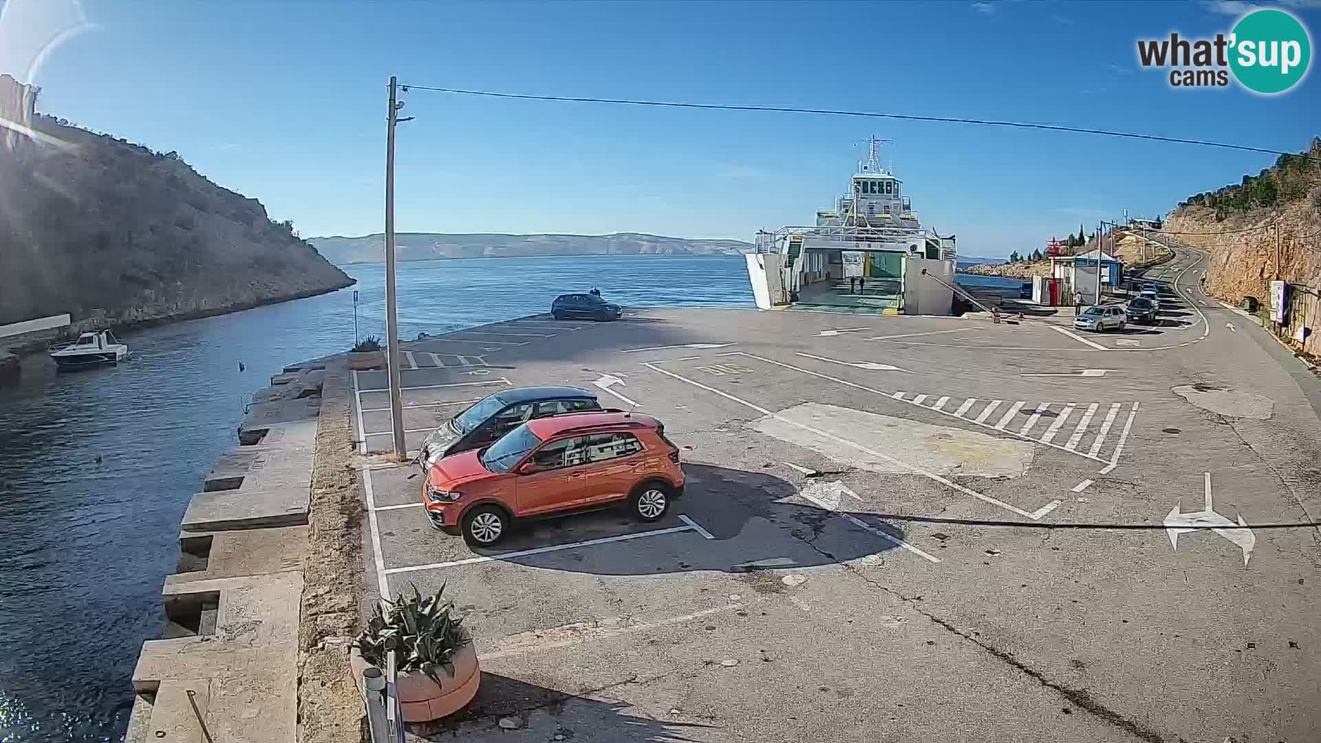 Webcam Prizna ferry port to Pag island