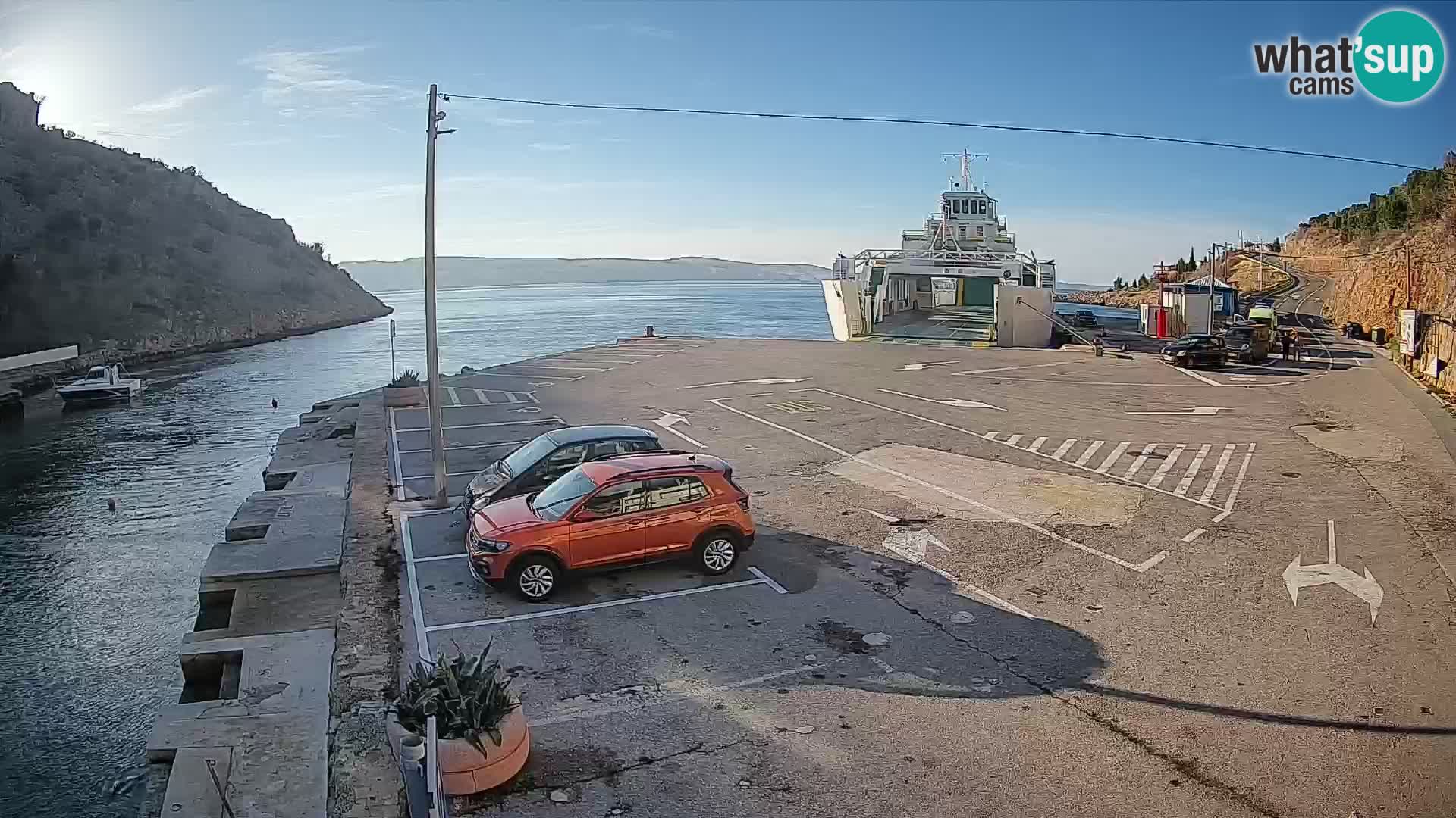 Webcam Prizna ferry port to Pag island