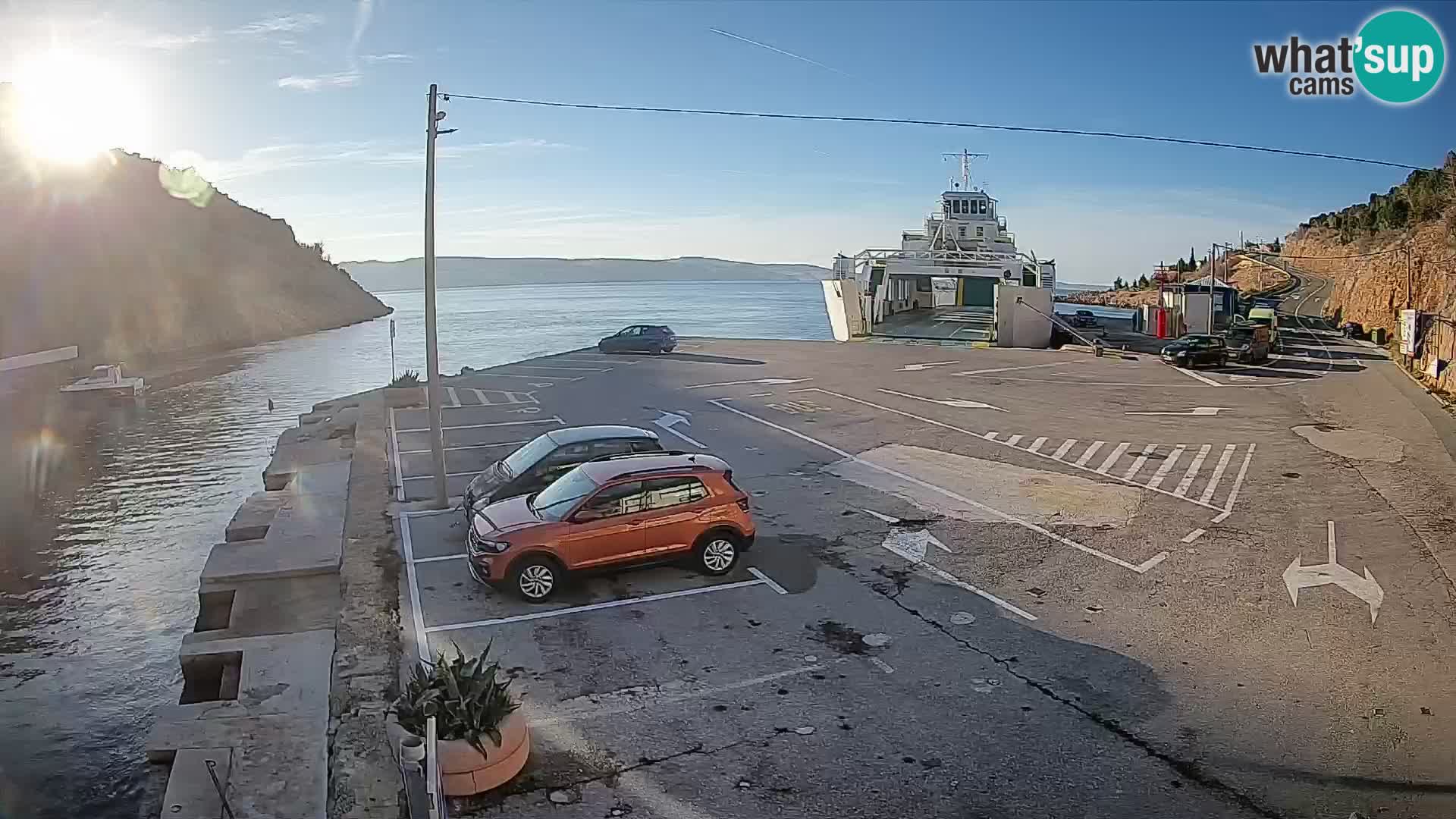 Webcam Prizna ferry port to Pag island