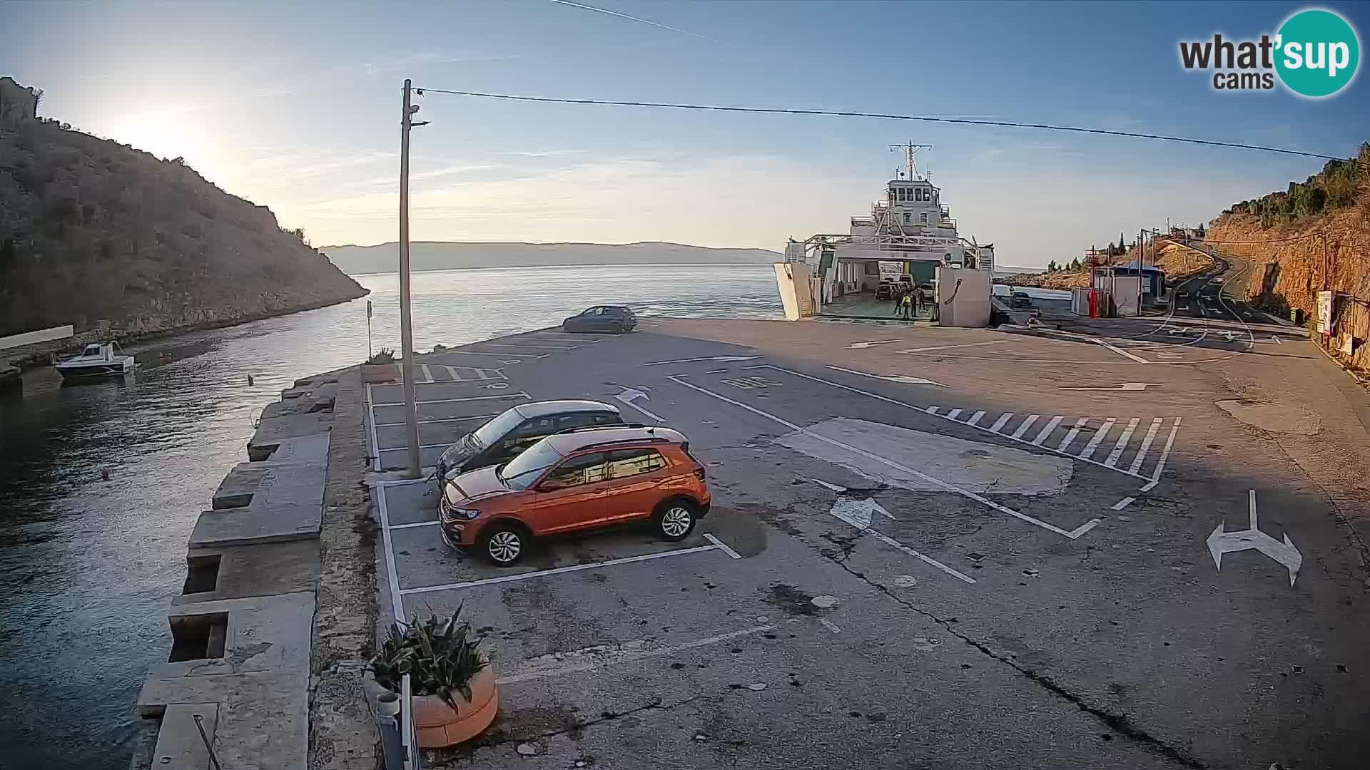 Webcam Prizna ferry port to Pag island