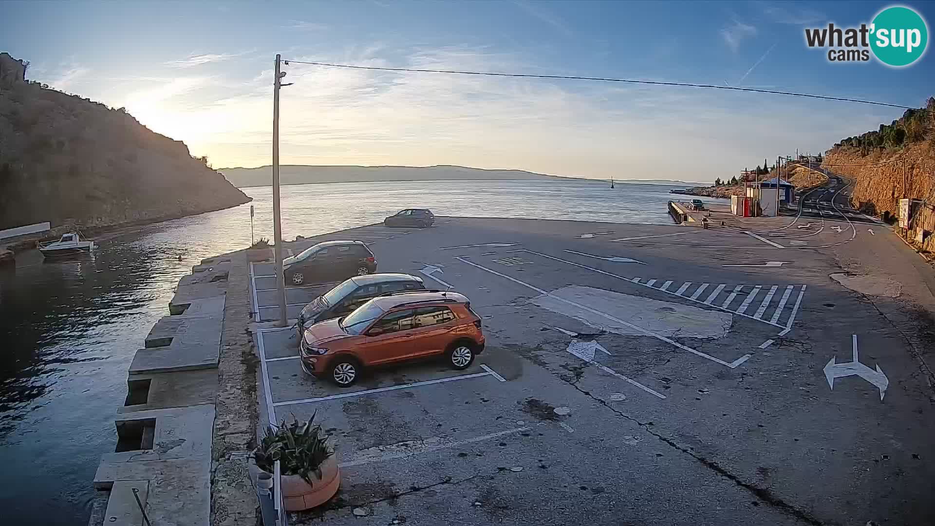 Webcam Prizna ferry port to Pag island