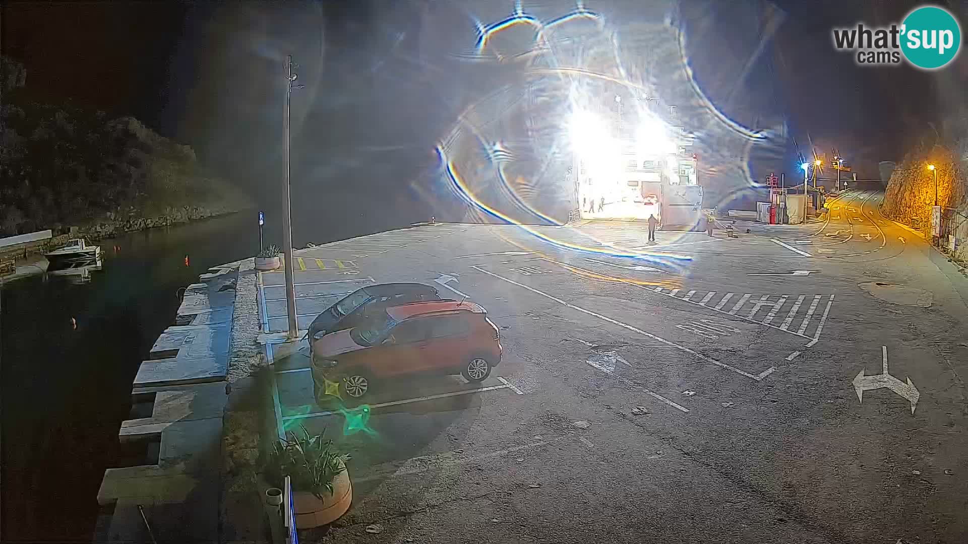 Web kamera trajektna luka Prizna – prema otoku Pag