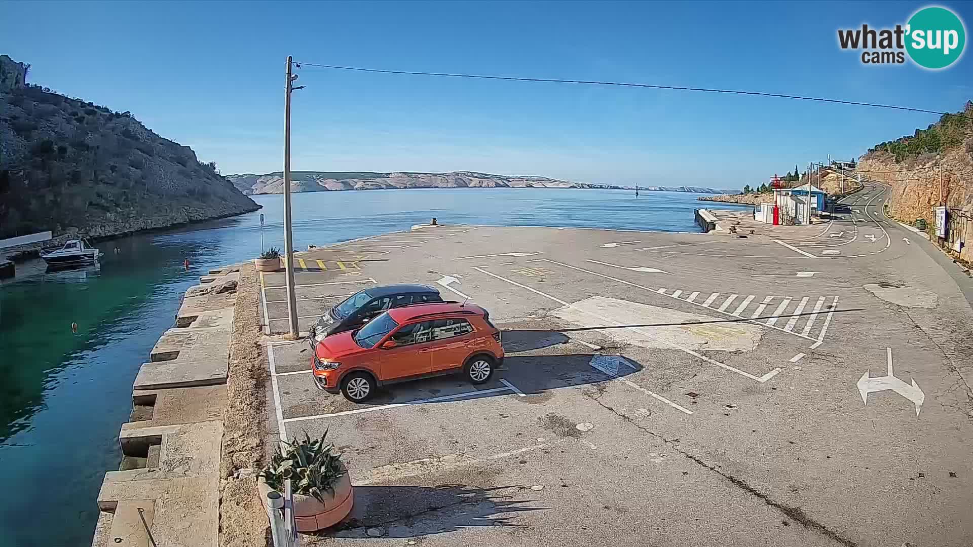 Webcam del puerto de ferris de Prizna – hacia la isla de Pag