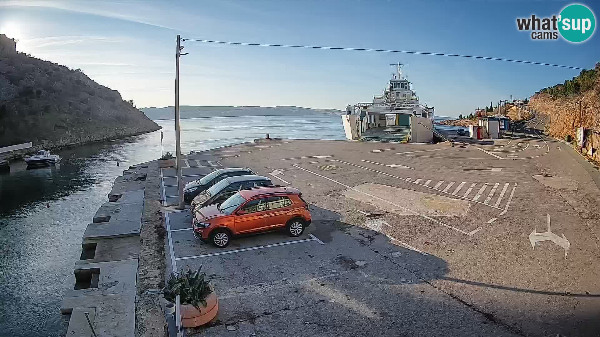 Webcam Prizna ferry port to Pag island