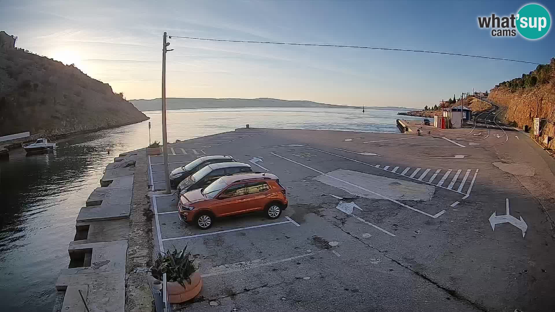 Webcam Prizna ferry port to Pag island