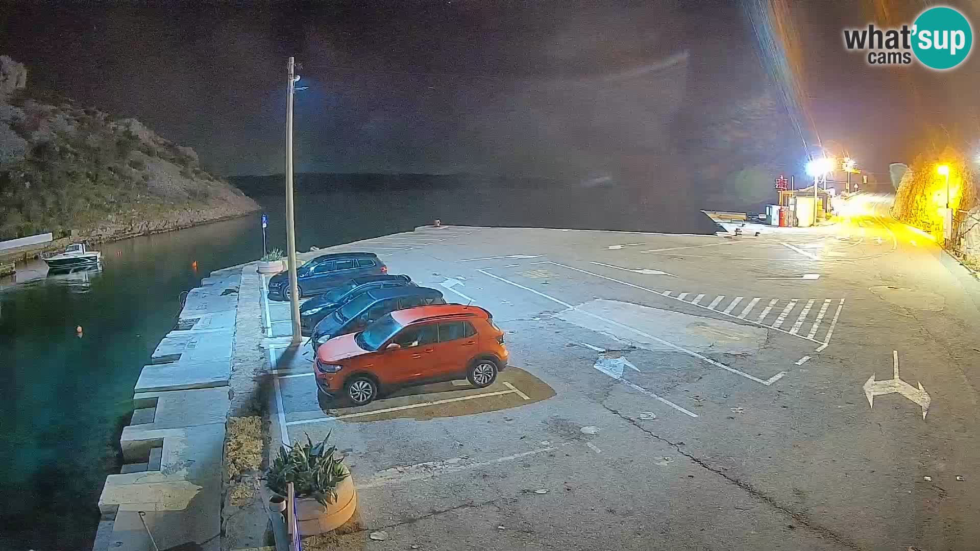 Webcam del puerto de ferris de Prizna – hacia la isla de Pag