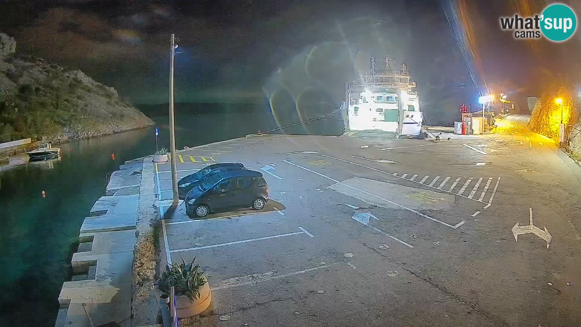 Web kamera trajektna luka Prizna – prema otoku Pag