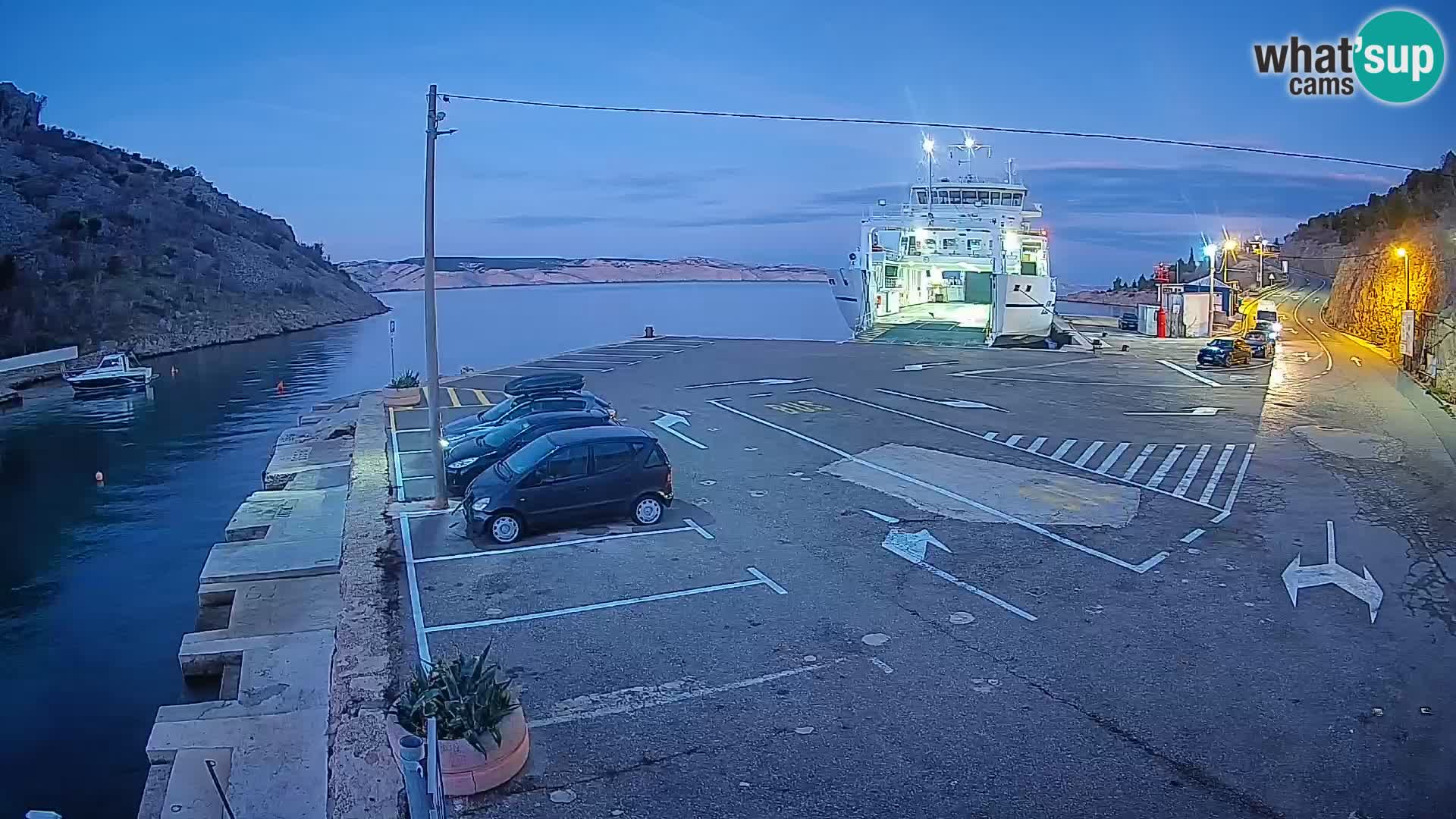 Webcam port de ferry de Prizna – vers l’île de Pag