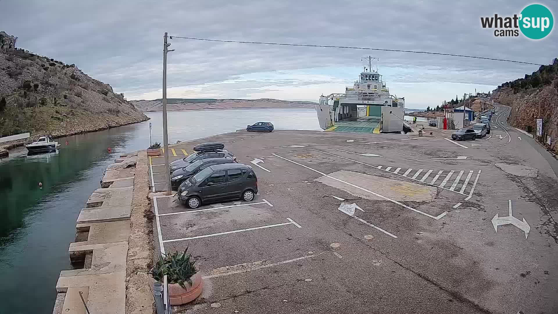 Webcam Prizna ferry port to Pag island