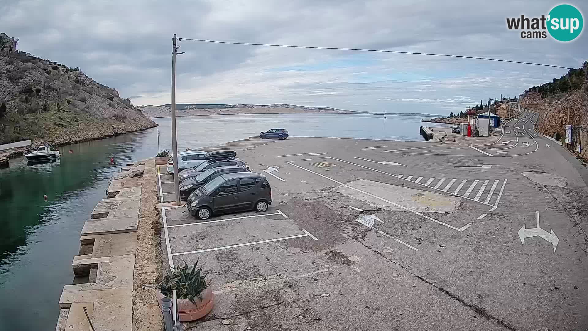 Webcam Prizna ferry port to Pag island