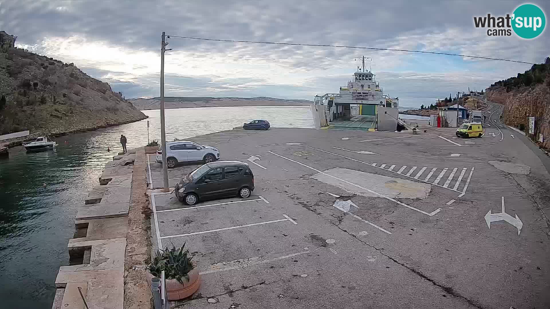 Webcam Prizna ferry port to Pag island