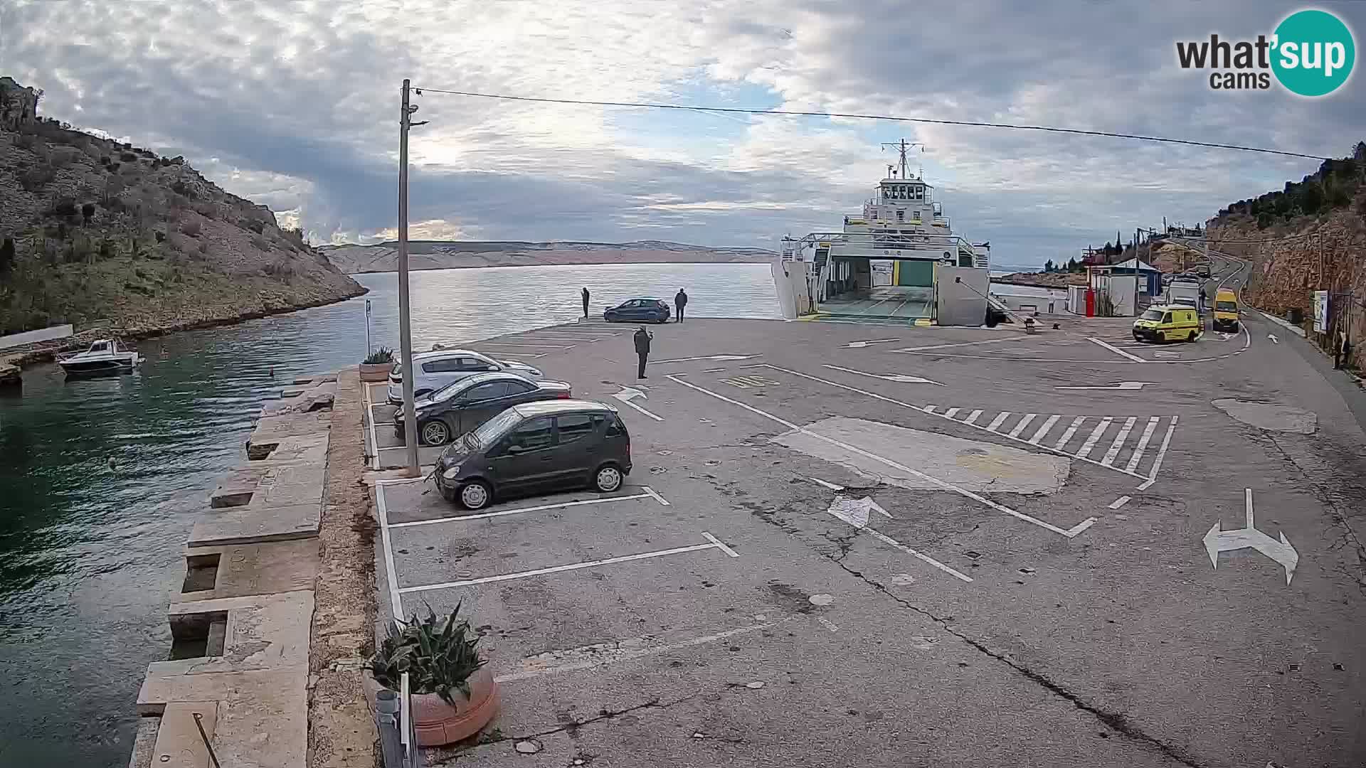 Webcam port de ferry de Prizna – vers l’île de Pag