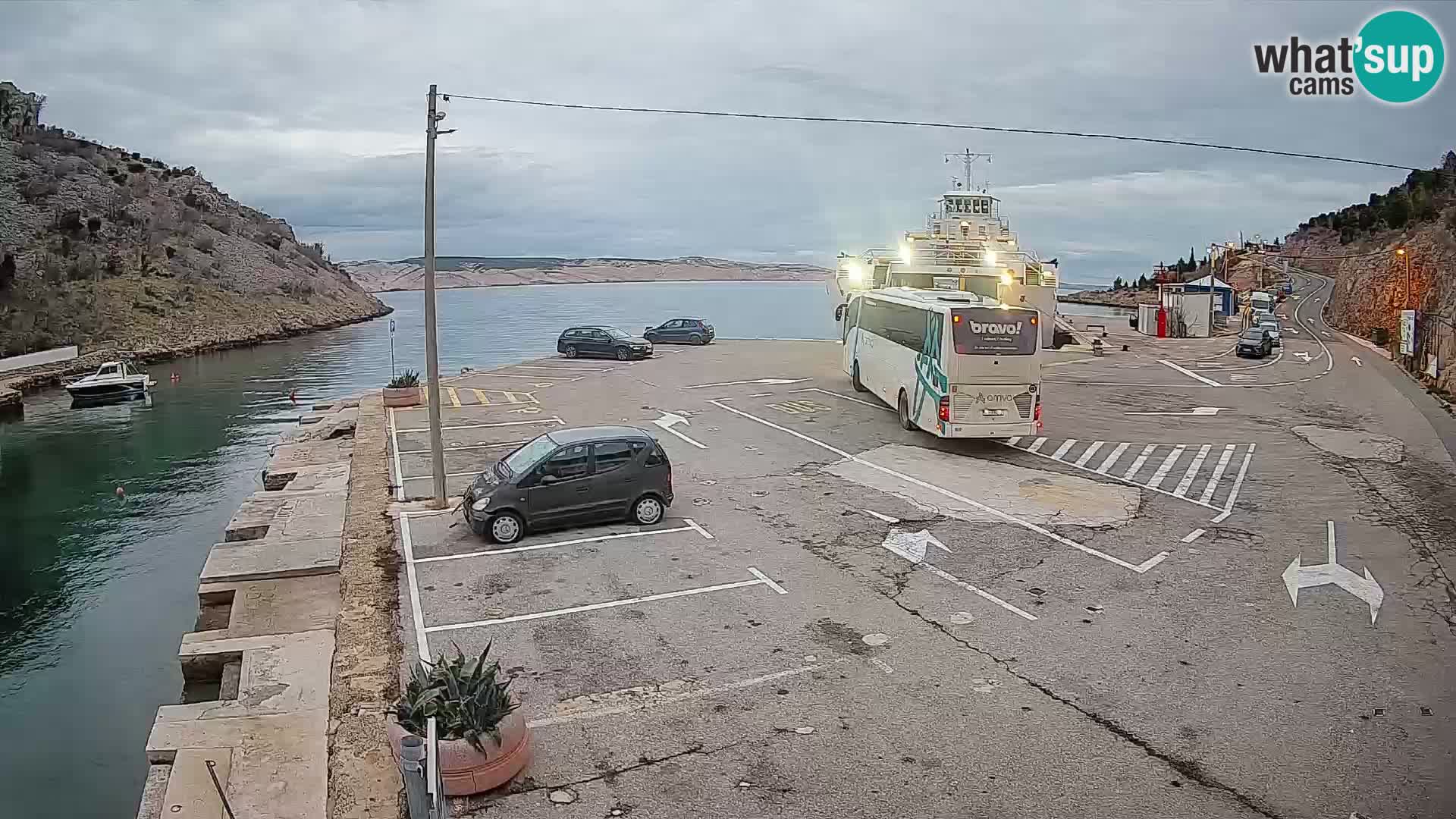 Webcam Fährhafen Prizna – zur Insel Pag