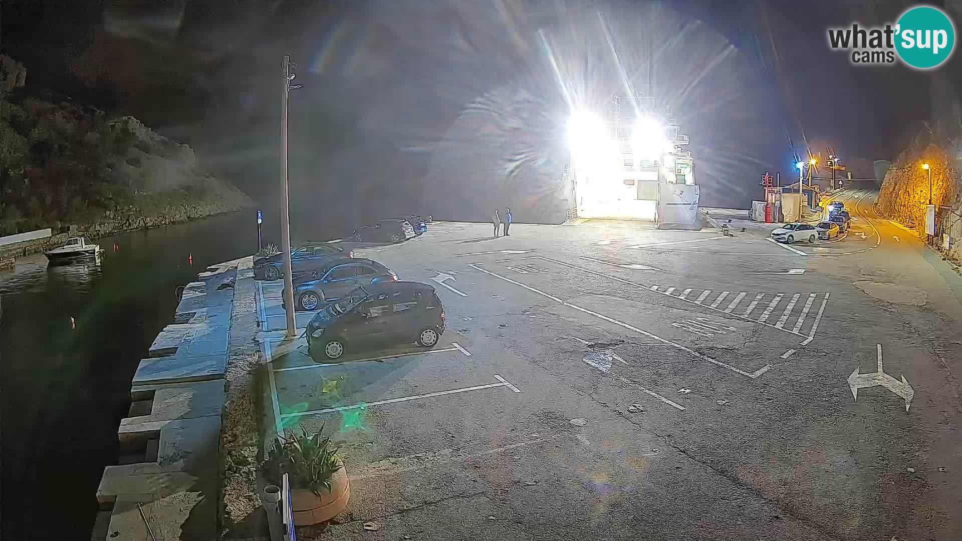 Webcam del puerto de ferris de Prizna – hacia la isla de Pag