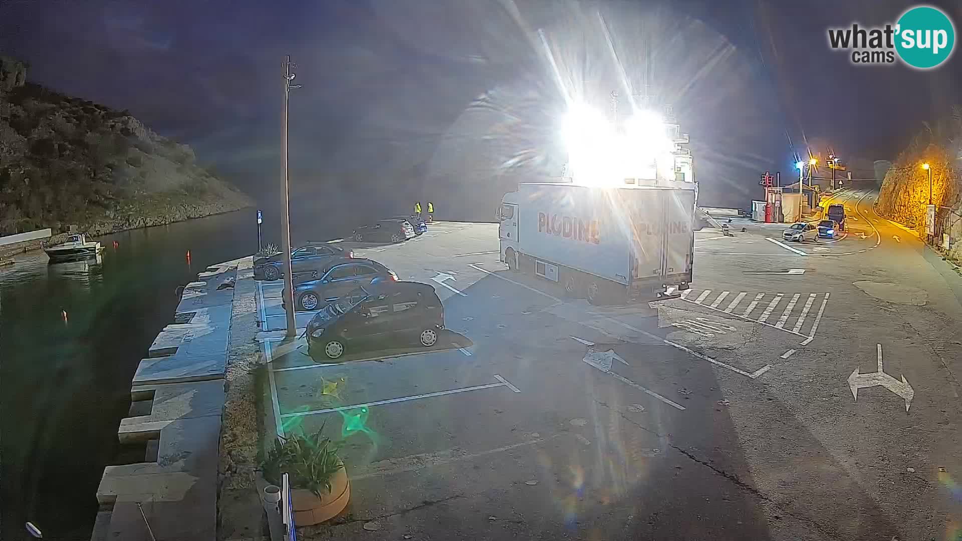 Webcam del puerto de ferris de Prizna – hacia la isla de Pag