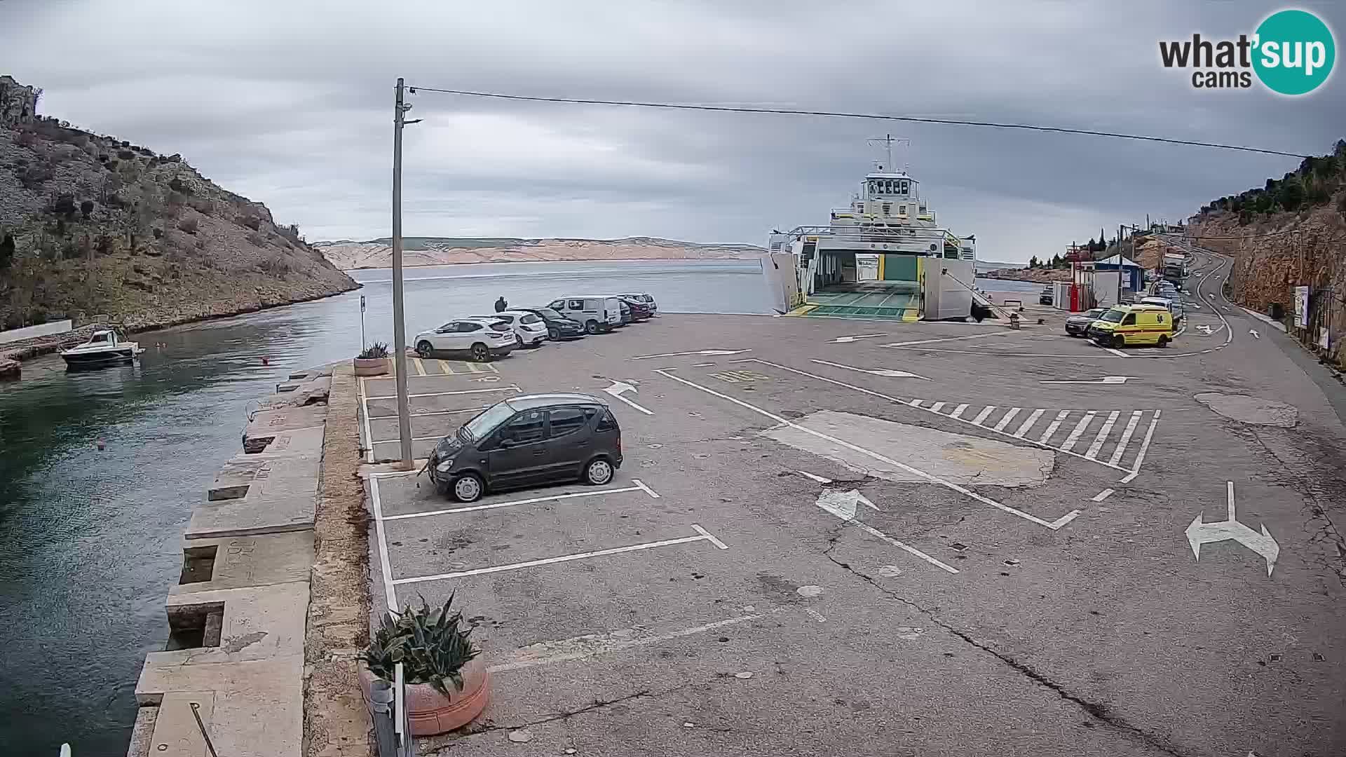 Webcam Prizna ferry port to Pag island