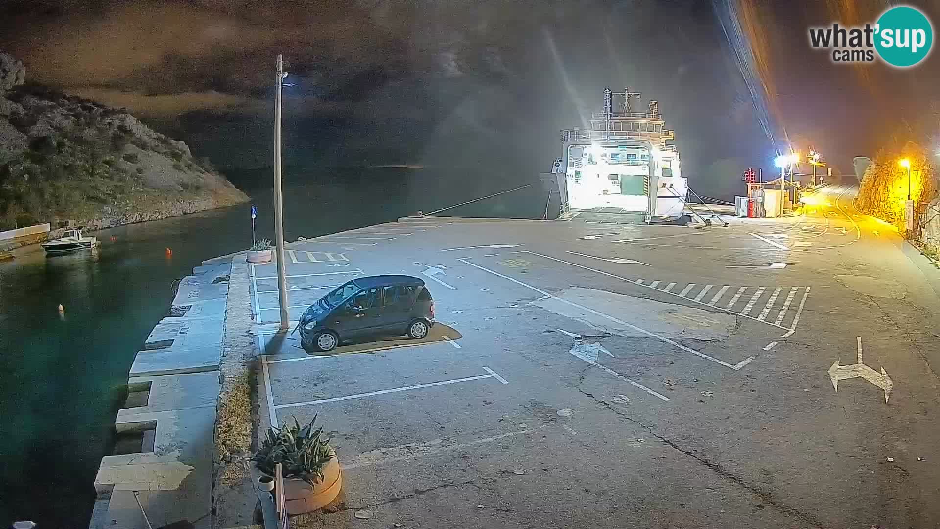 Webcam Prizna ferry port to Pag island