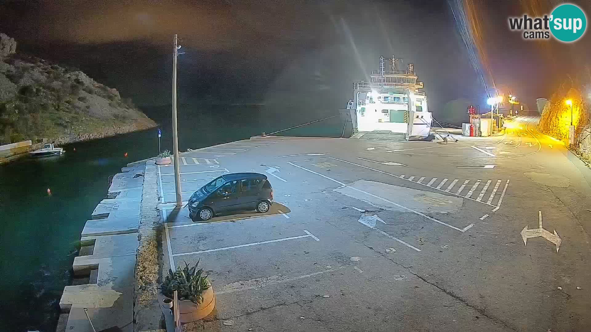 Webcam Prizna ferry port to Pag island