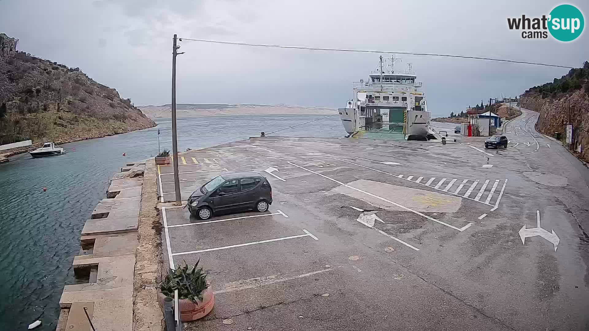 Webcam port de ferry de Prizna – vers l’île de Pag