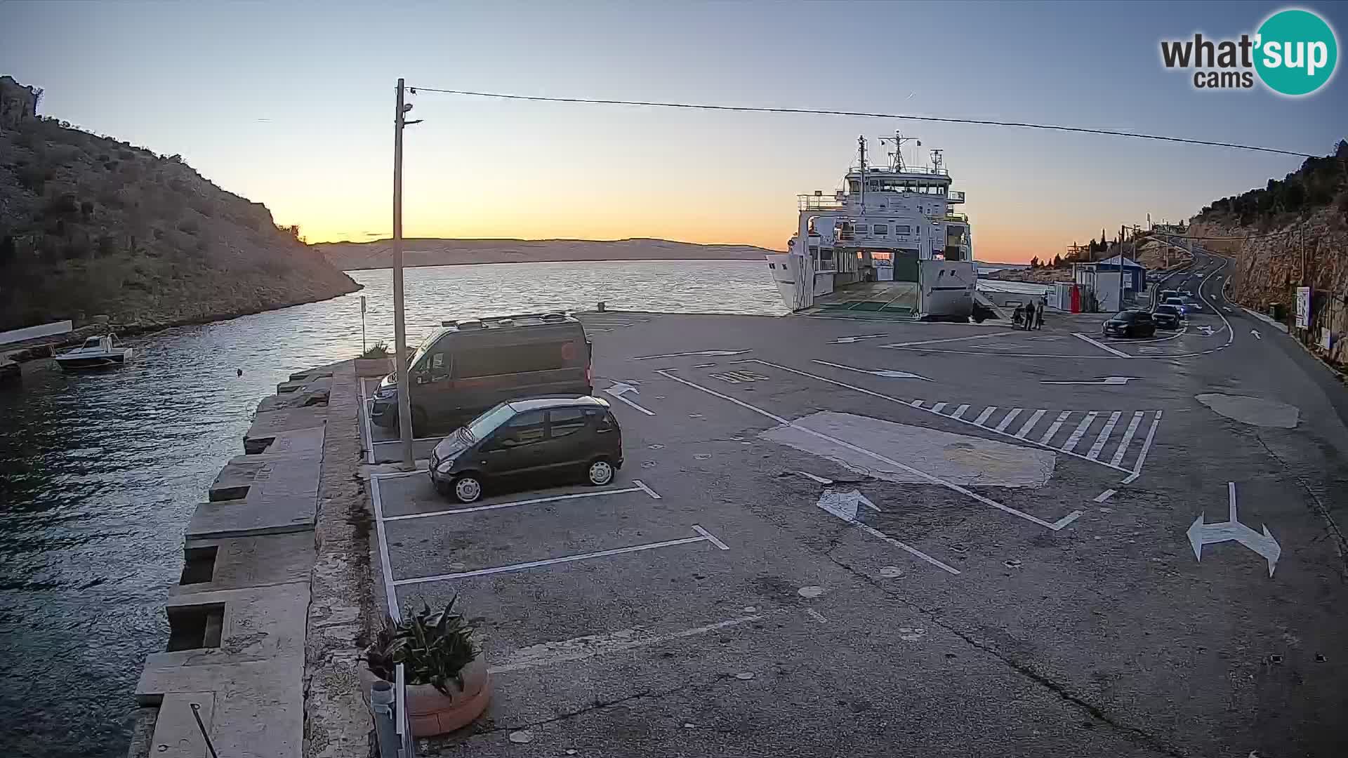 Webcam Fährhafen Prizna – zur Insel Pag