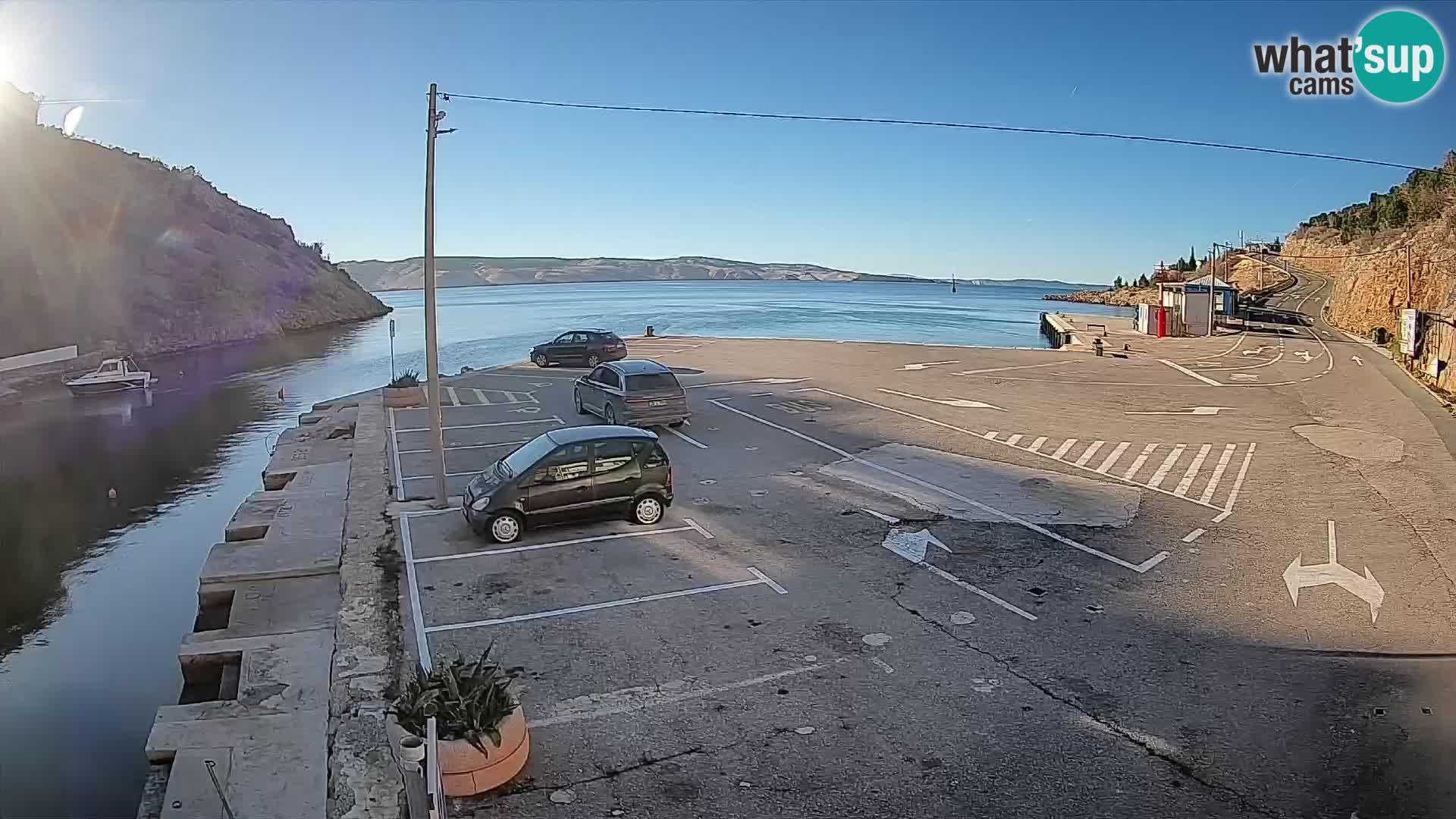 Webcam Prizna ferry port to Pag island